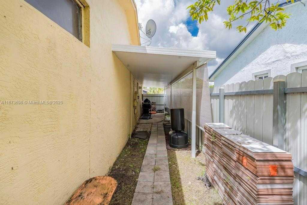 Small Image of 26023 SOUTH WEST 133RD PL, Homestead Number 34