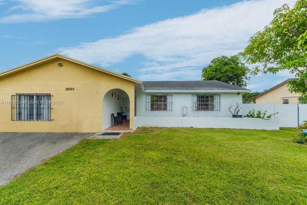 Small Image of 26023 SOUTH WEST 133RD PL, Homestead Number 5