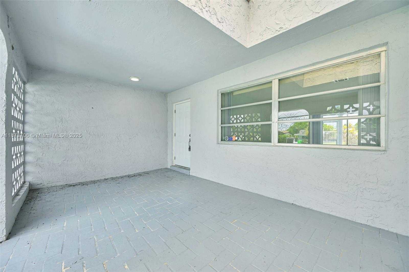 Small Image of 9480 NORTH WEST 24TH PL, Sunrise Number 15