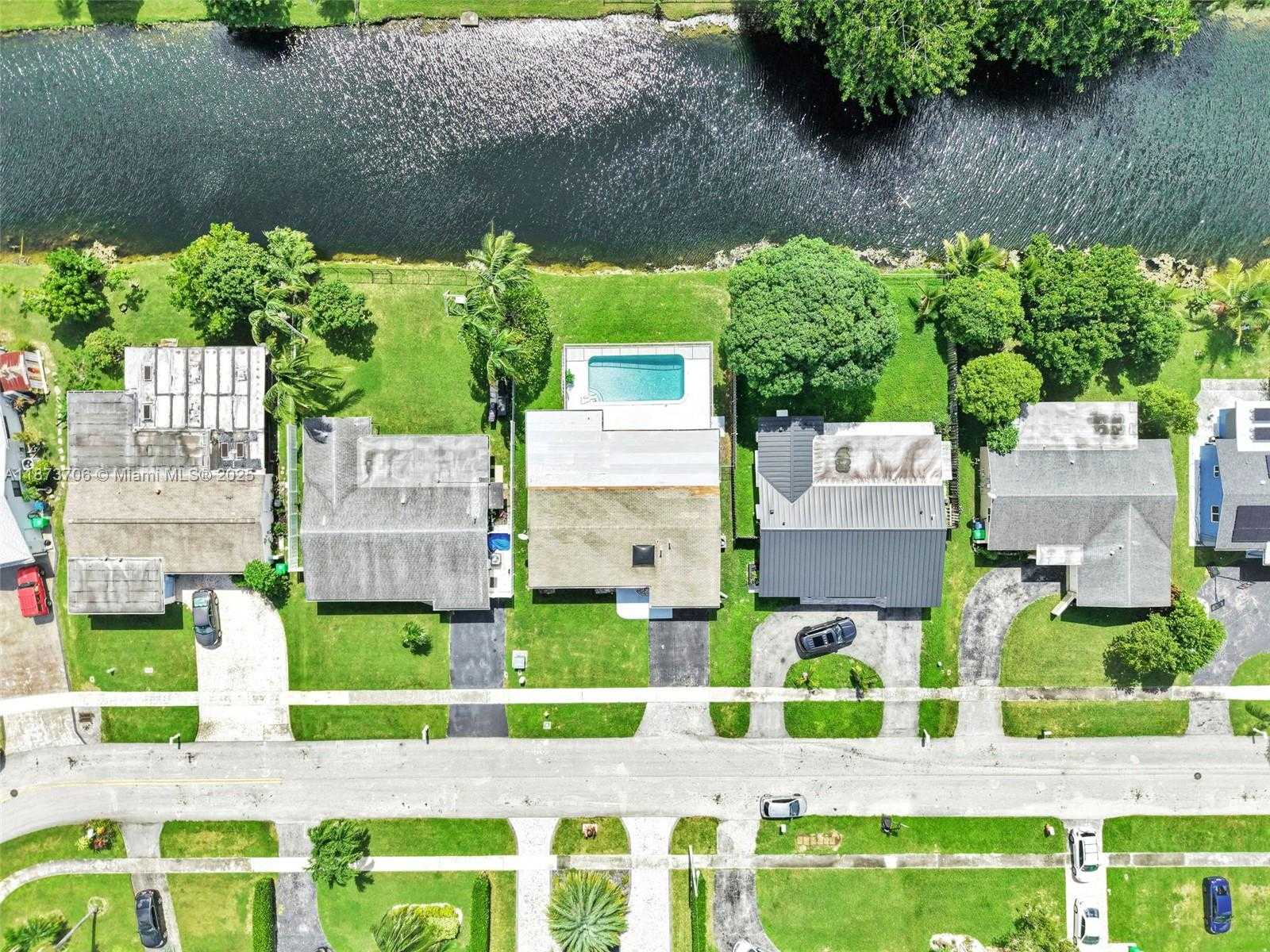 Small Image of 9480 NORTH WEST 24TH PL, Sunrise Number 4