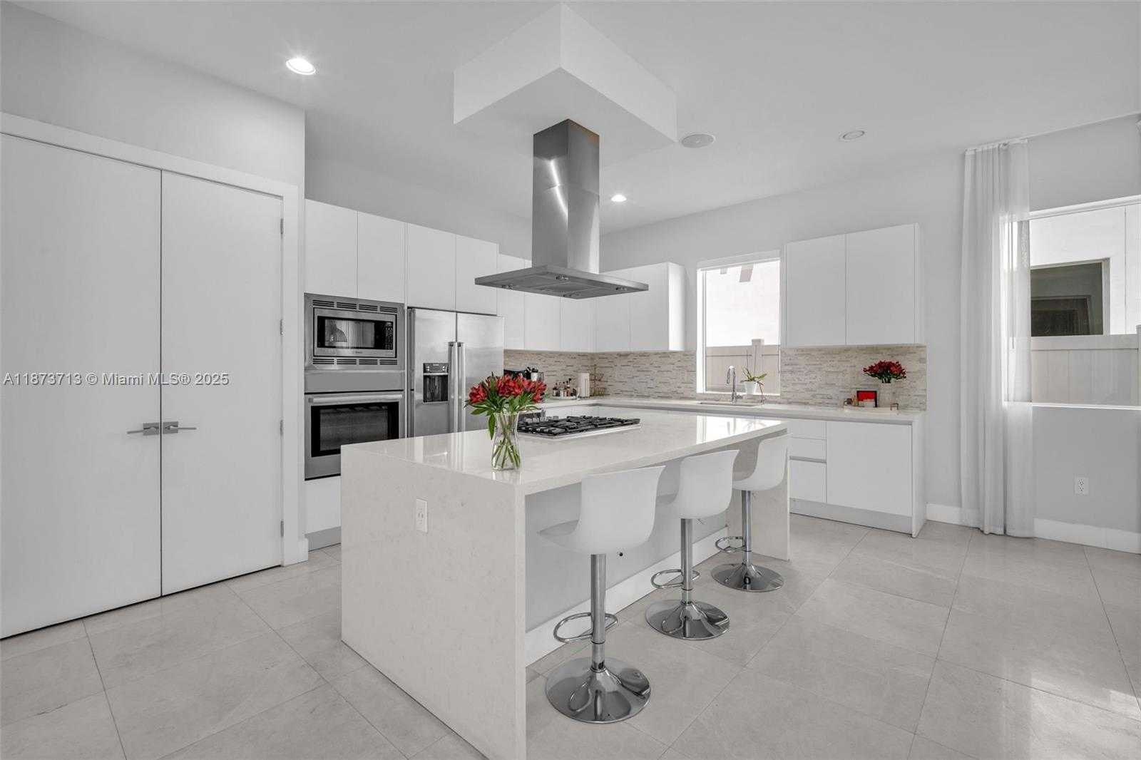 Small Image of 7457 NORTH WEST 101ST AVE, Doral Number 12