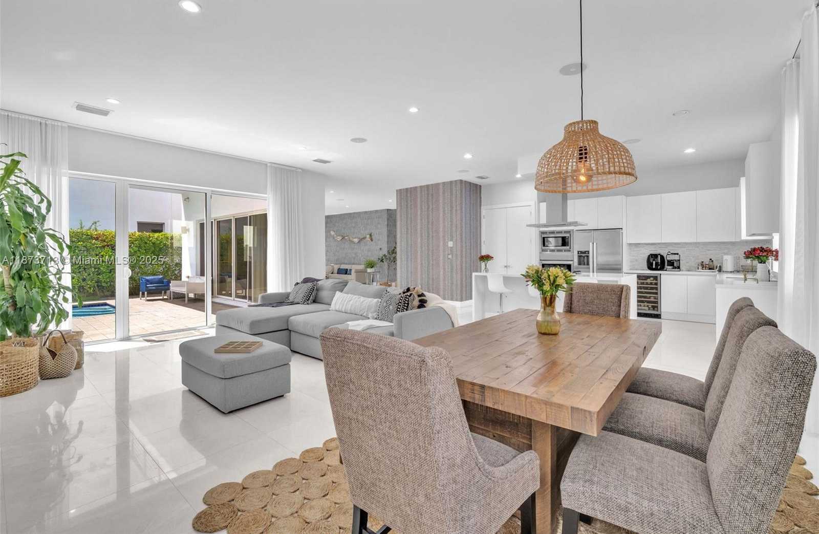 Small Image of 7457 NORTH WEST 101ST AVE, Doral Number 19