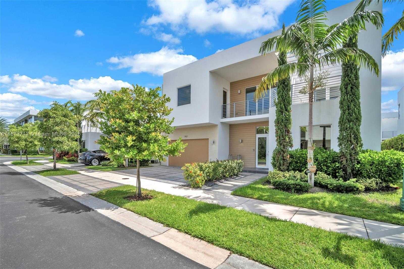 Small Image of 7457 NORTH WEST 101ST AVE, Doral Number 2