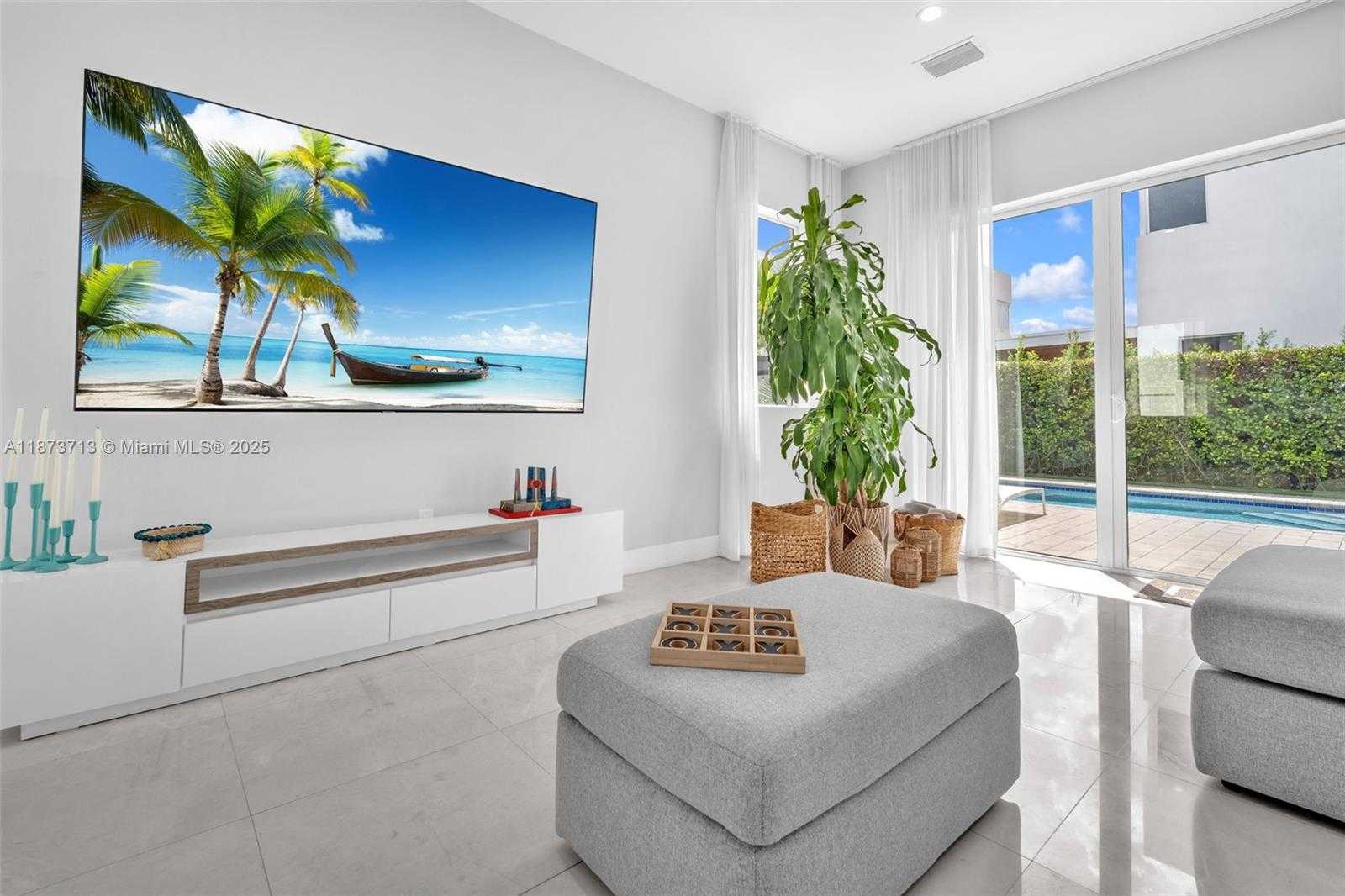 Small Image of 7457 NORTH WEST 101ST AVE, Doral Number 21