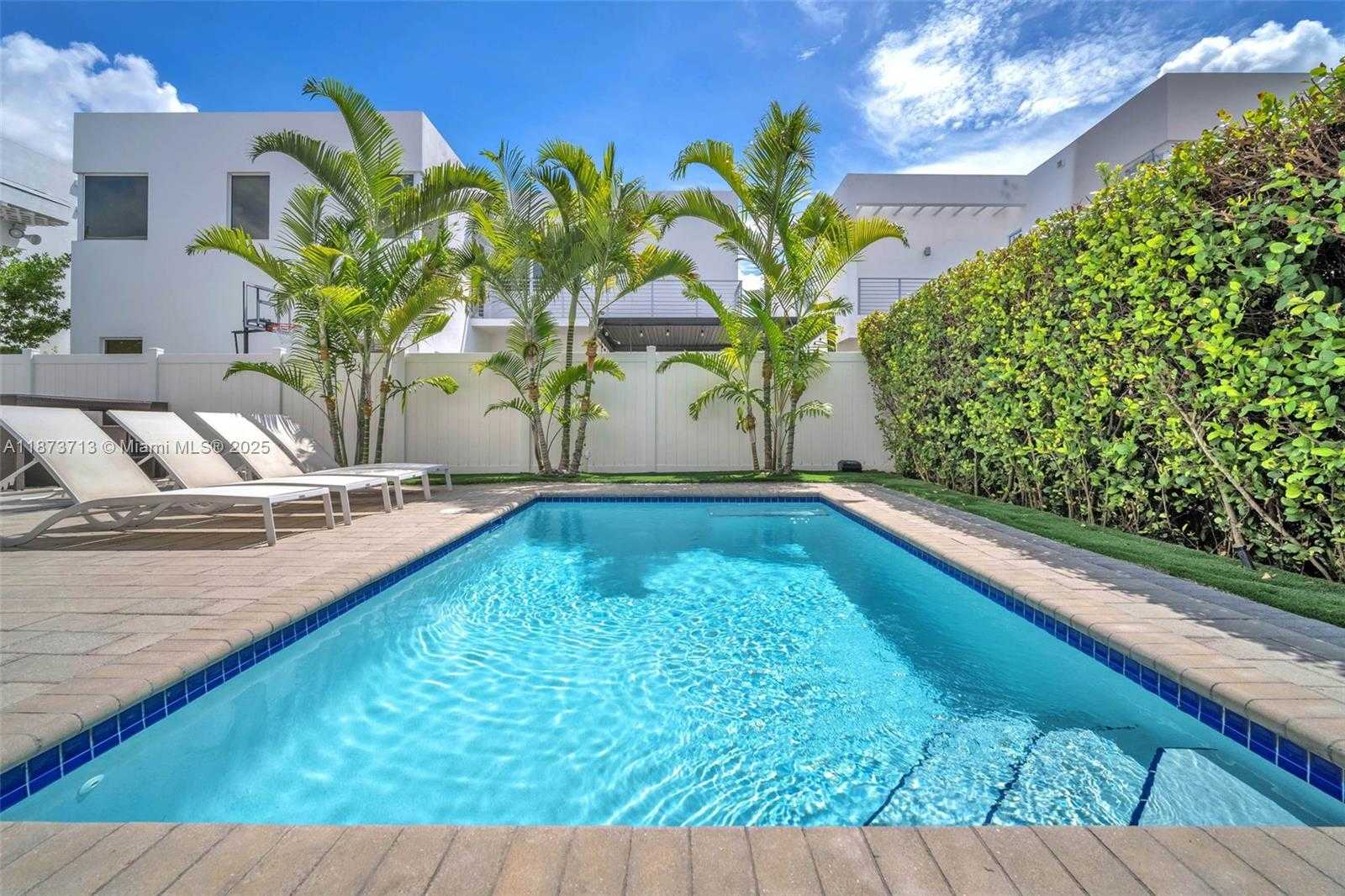 Small Image of 7457 NORTH WEST 101ST AVE, Doral Number 23