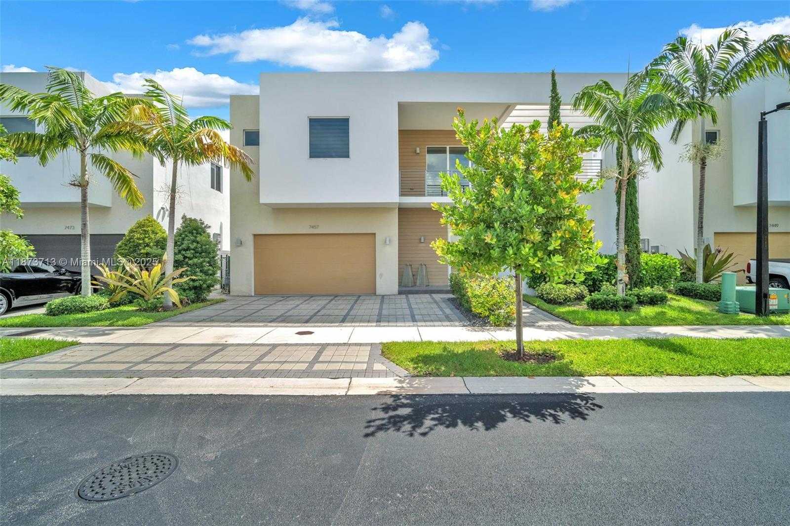 Small Image of 7457 NORTH WEST 101ST AVE, Doral Number 3