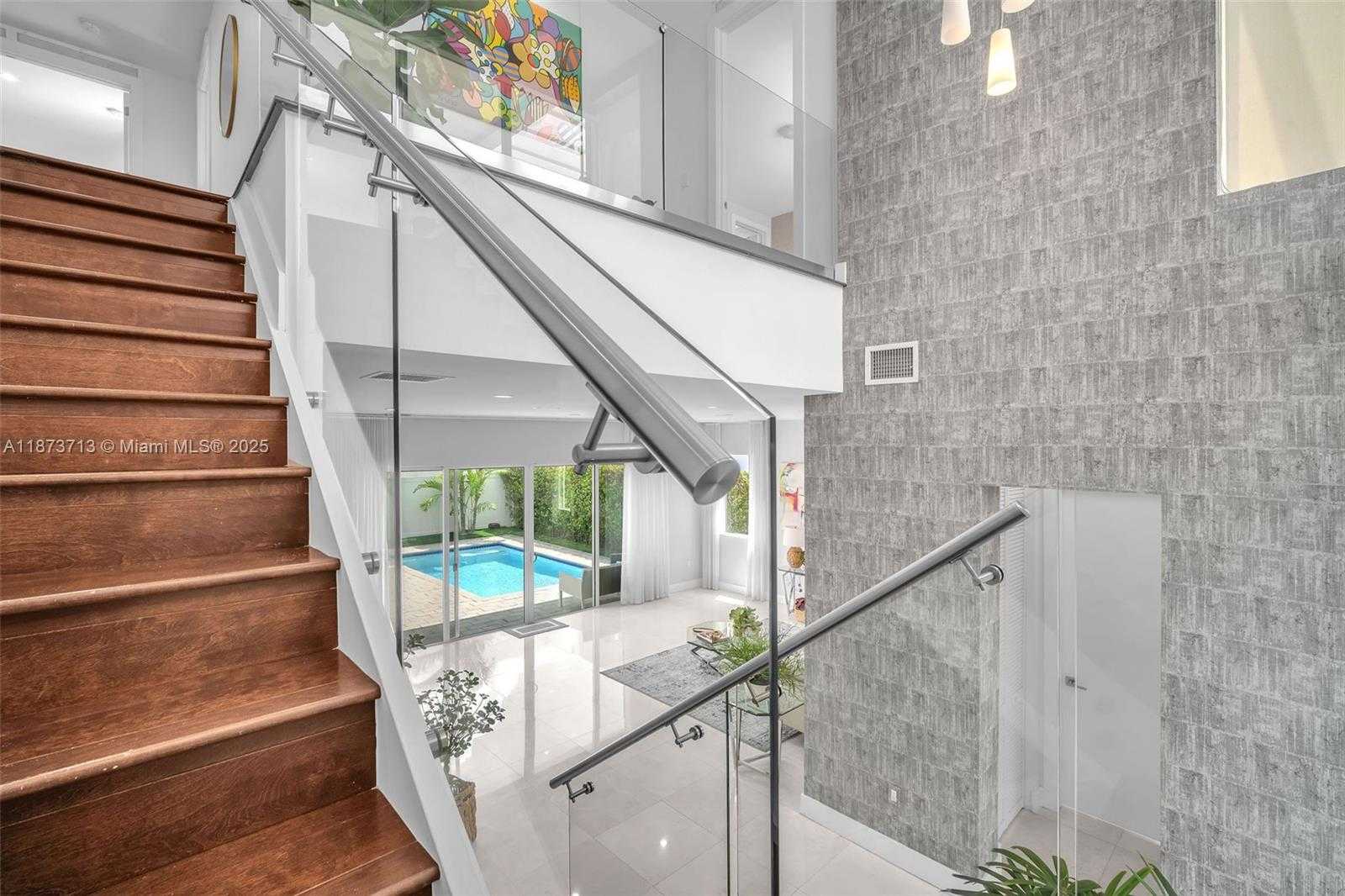 Small Image of 7457 NORTH WEST 101ST AVE, Doral Number 30