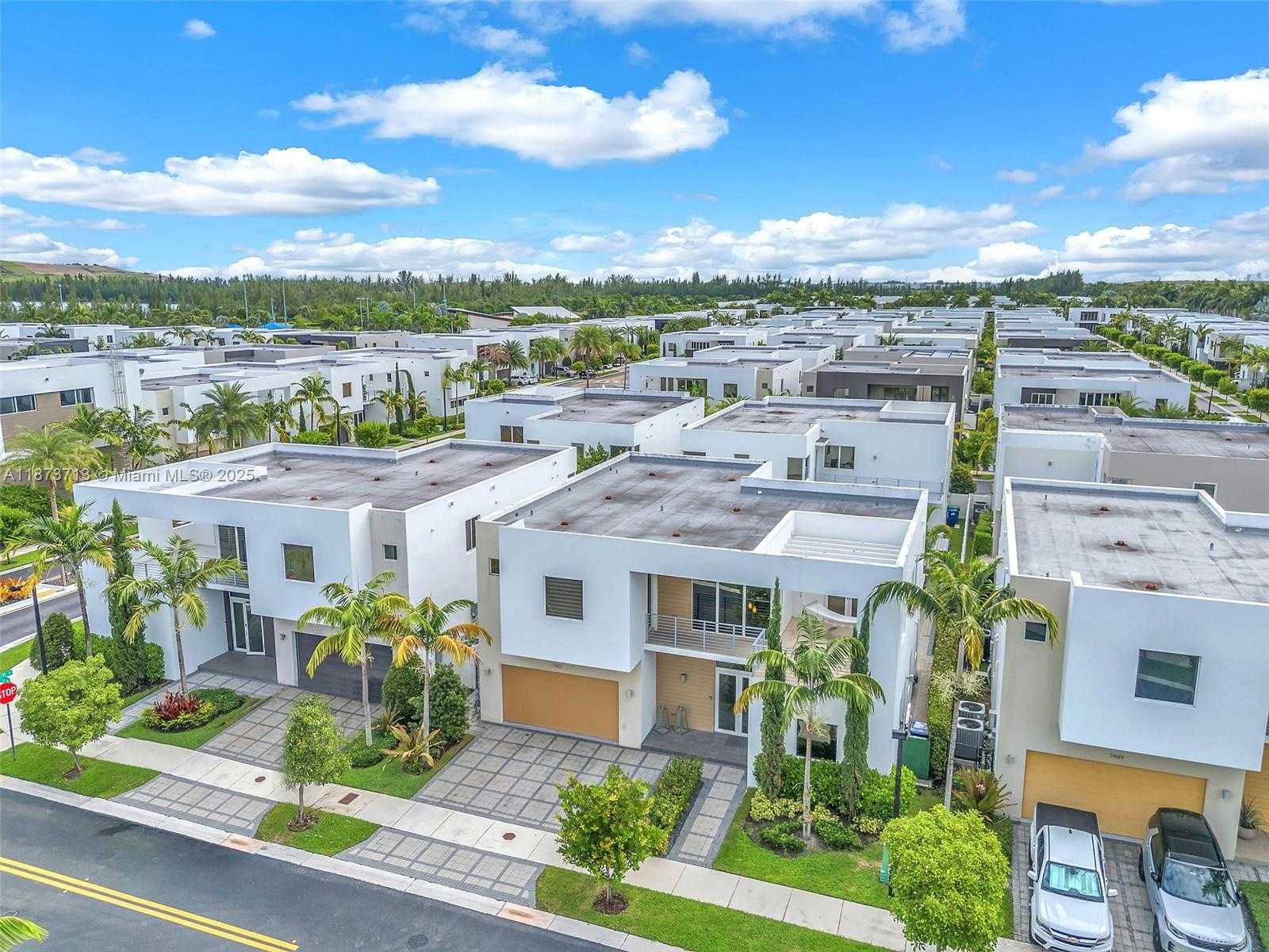 Small Image of 7457 NORTH WEST 101ST AVE, Doral Number 54