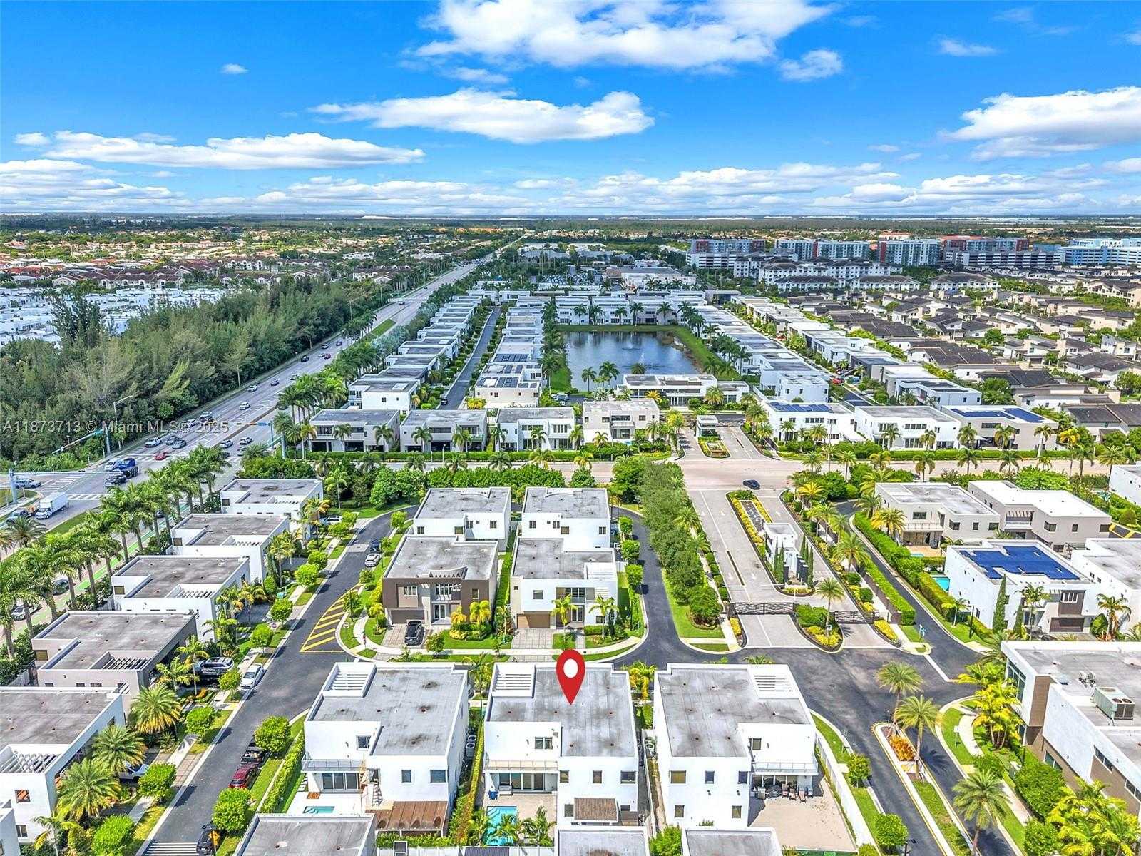 Small Image of 7457 NORTH WEST 101ST AVE, Doral Number 58