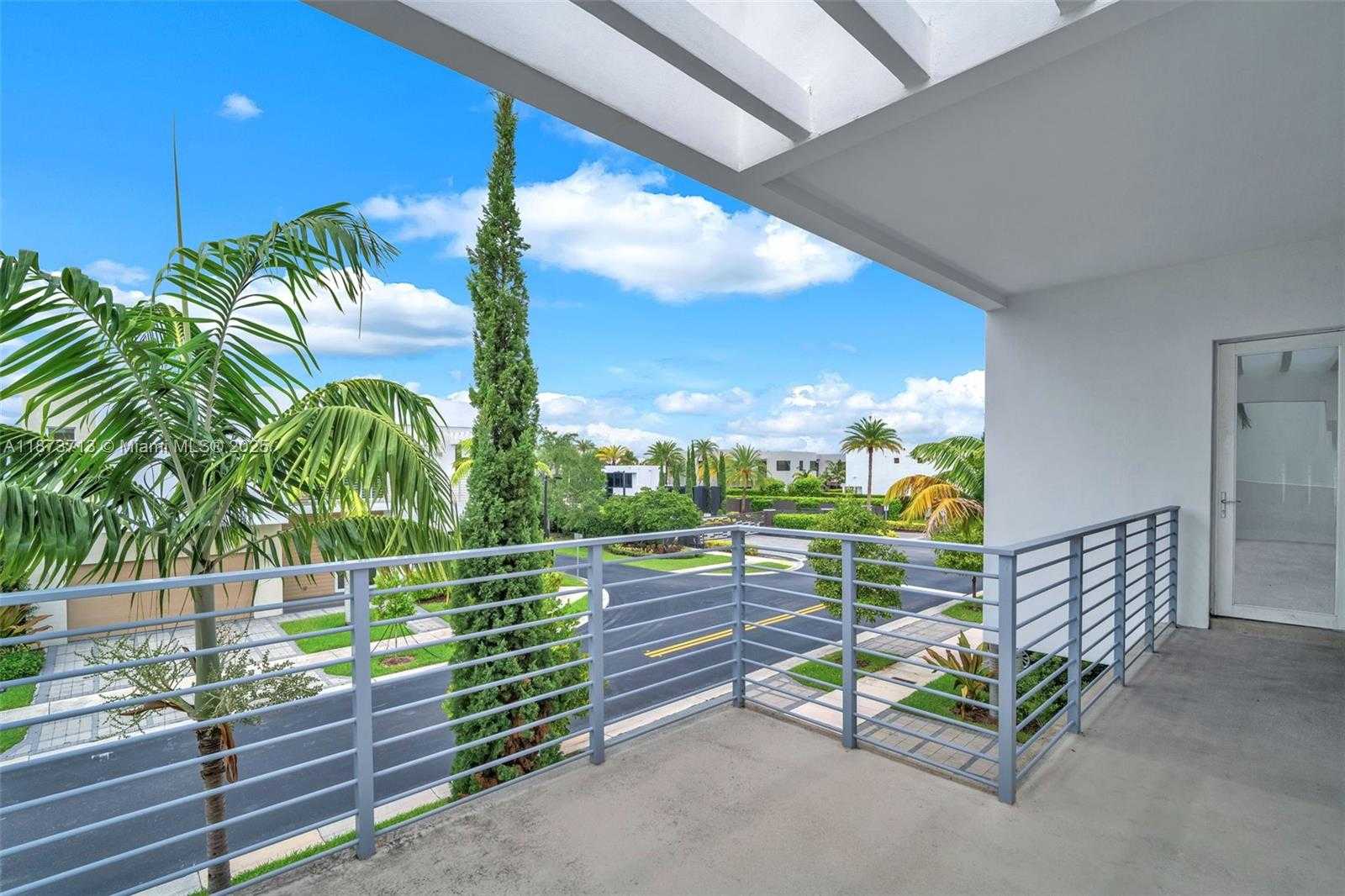 Small Image of 7457 NORTH WEST 101ST AVE, Doral Number 78