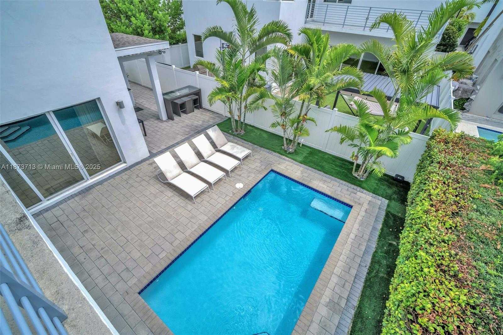 Small Image of 7457 NORTH WEST 101ST AVE, Doral Number 81