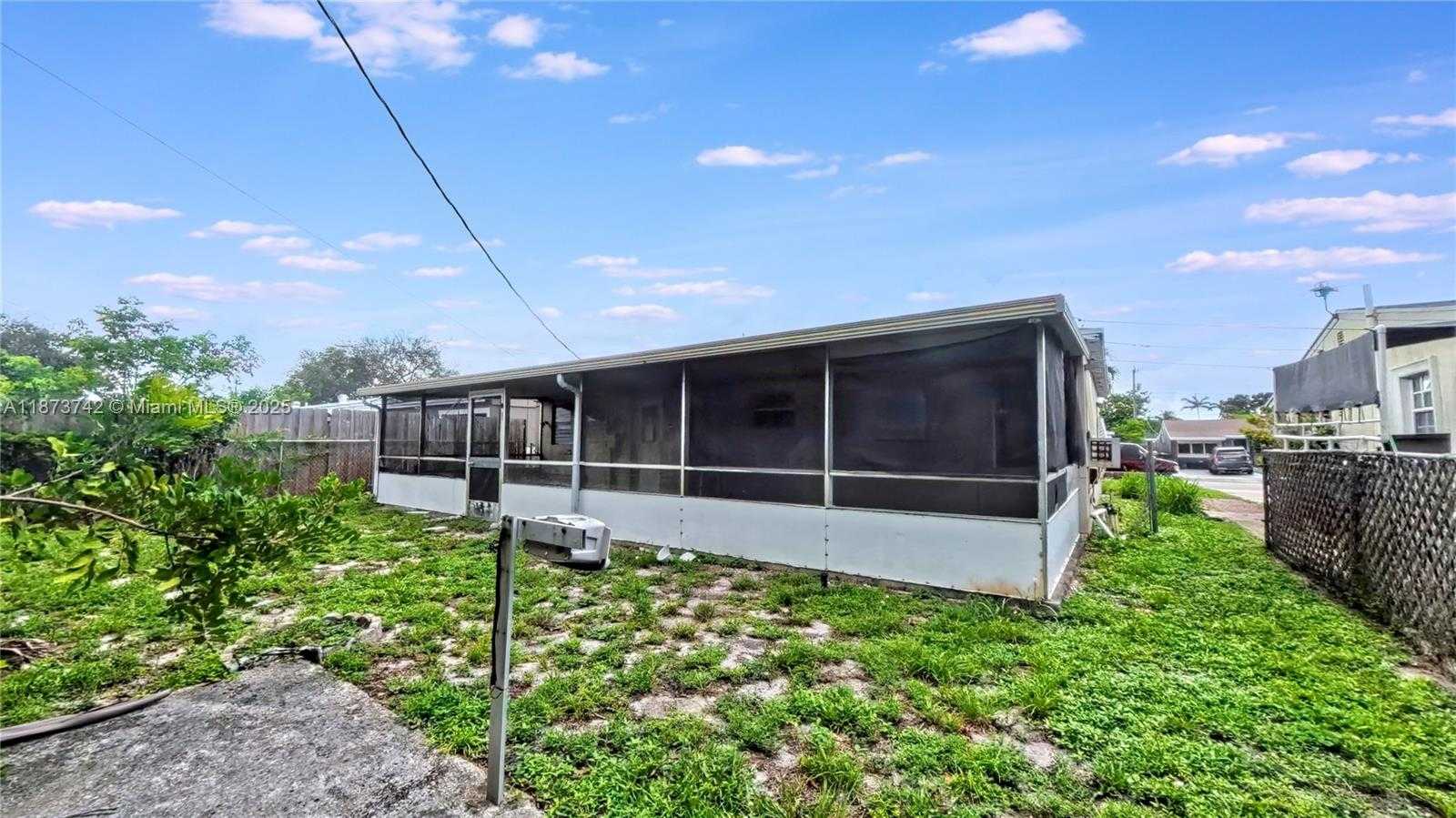 Small Image of 410 NORTH WEST 52 ST, Oakland Park Number 12