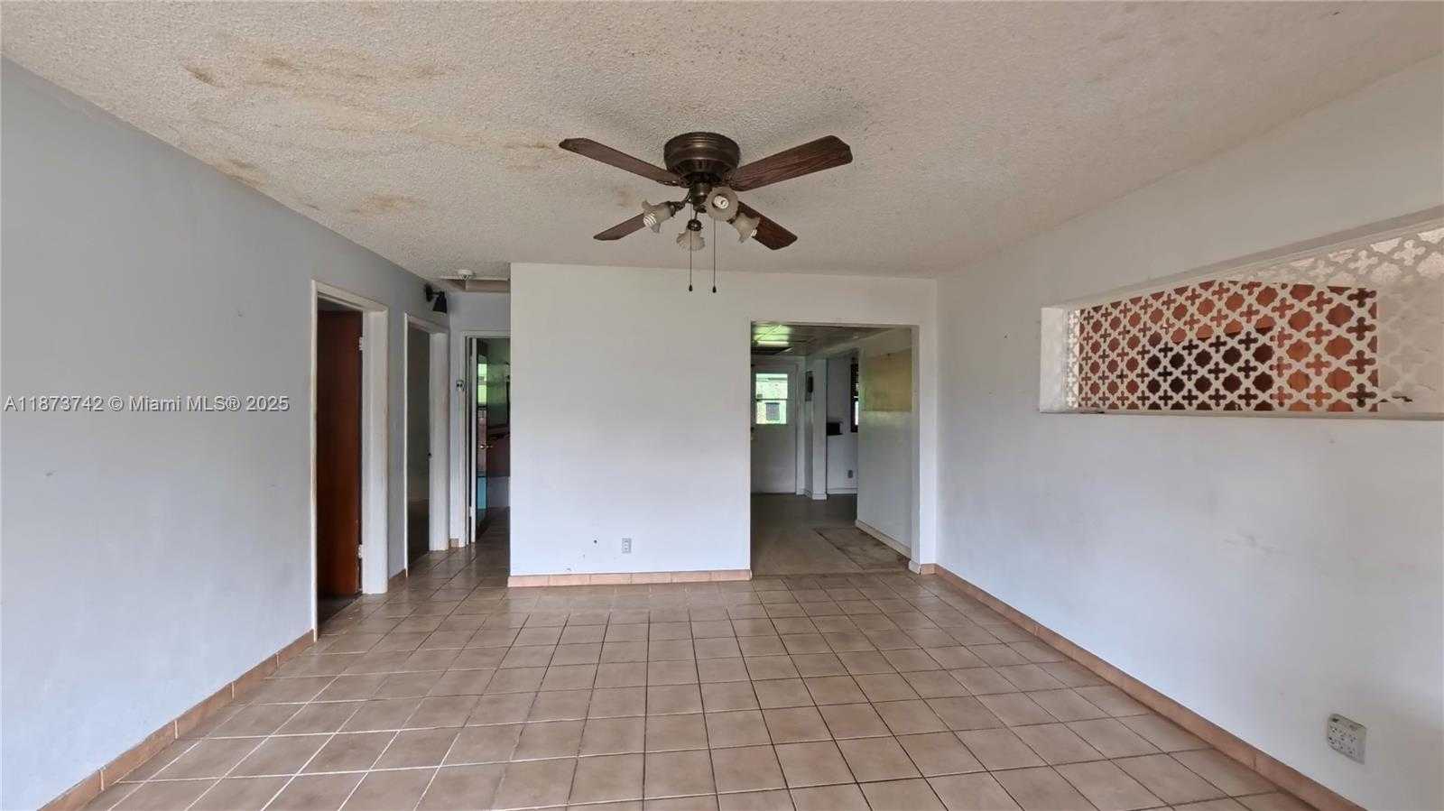 Small Image of 410 NORTH WEST 52 ST, Oakland Park Number 4