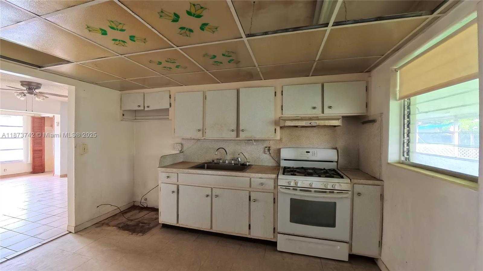 Small Image of 410 NORTH WEST 52 ST, Oakland Park Number 7