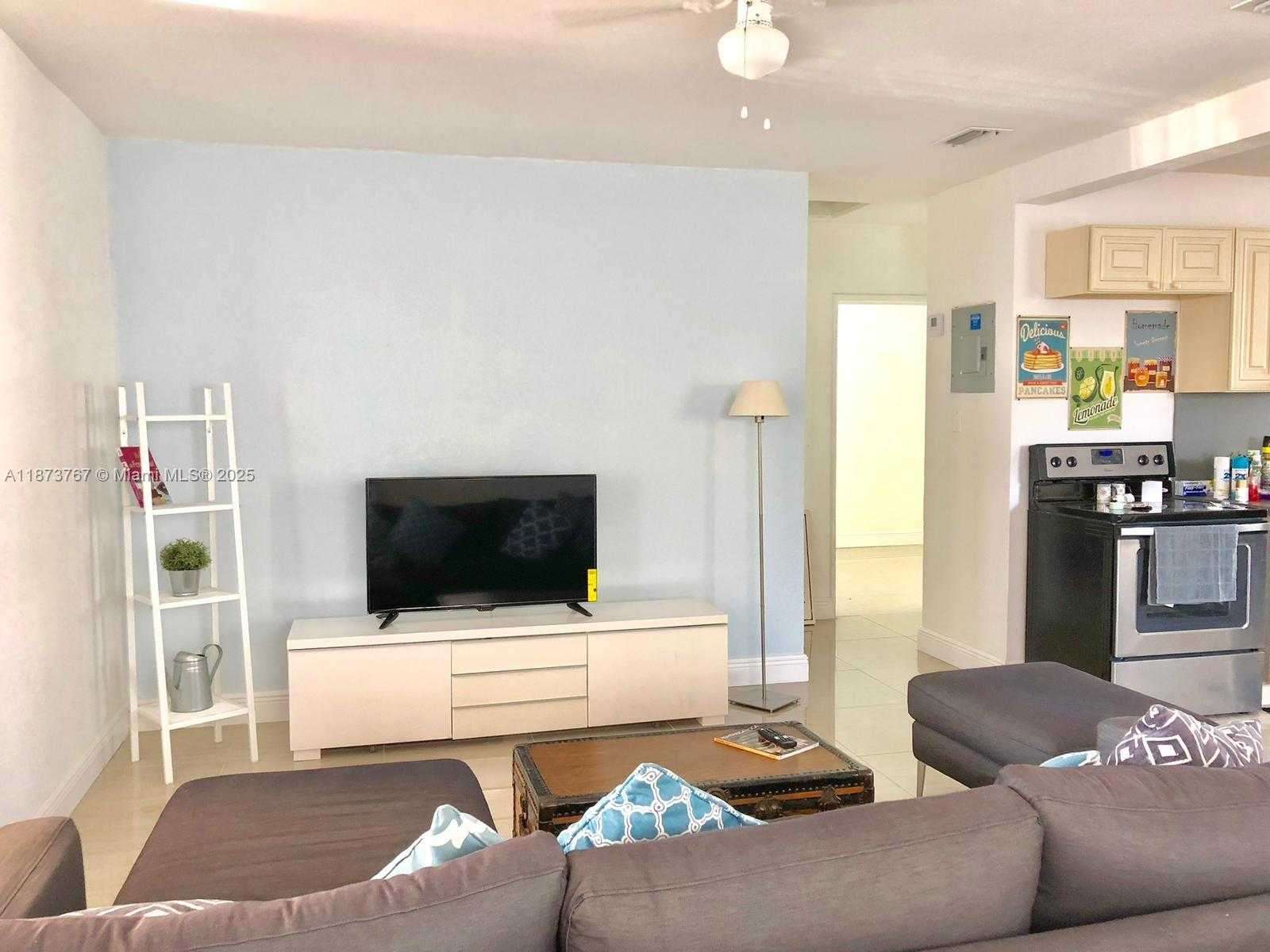 Small Image of 1501 NORTH EAST 3RD AVE, Fort Lauderdale Number 11