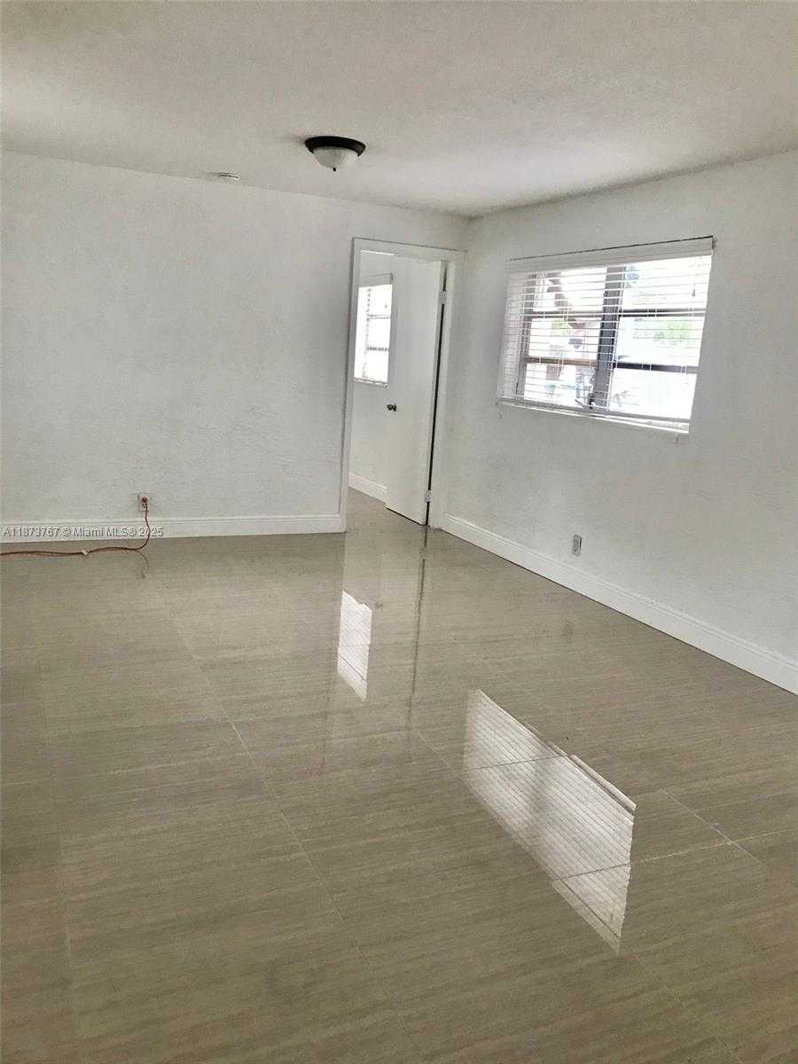 Small Image of 1501 NORTH EAST 3RD AVE, Fort Lauderdale Number 24
