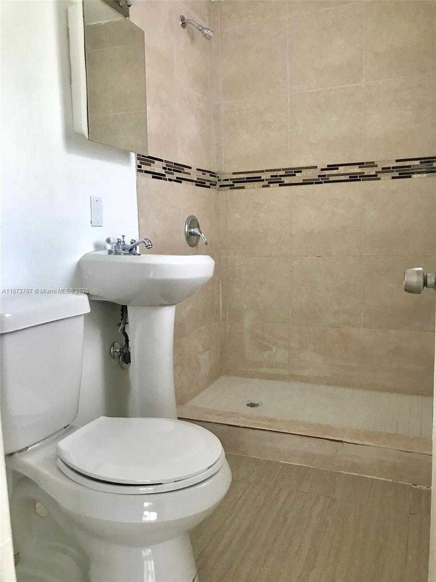 Small Image of 1501 NORTH EAST 3RD AVE, Fort Lauderdale Number 28