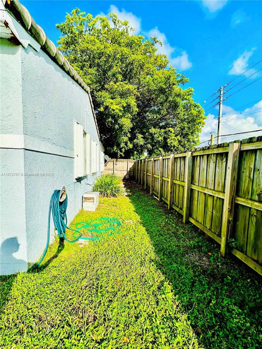 Small Image of 1501 NORTH EAST 3RD AVE, Fort Lauderdale Number 29