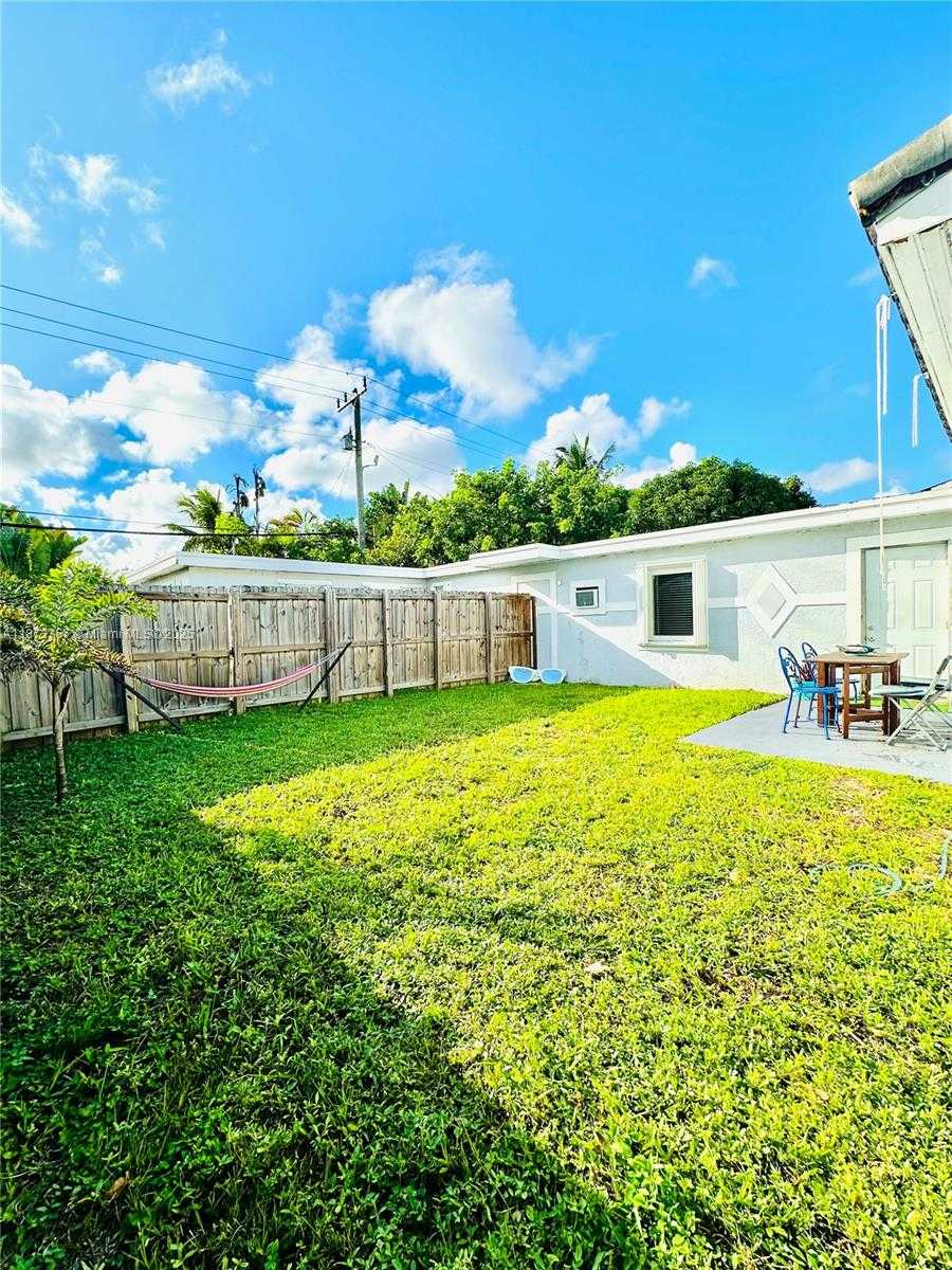 Small Image of 1501 NORTH EAST 3RD AVE, Fort Lauderdale Number 32