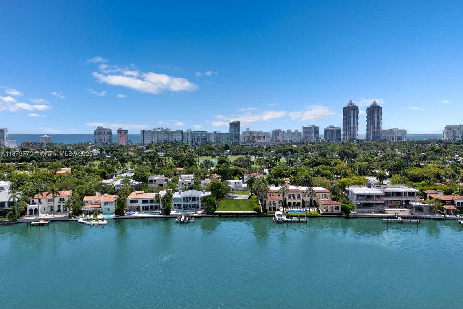 Small Image of 5226 NORTH BAY RD, Miami Beach Number 13
