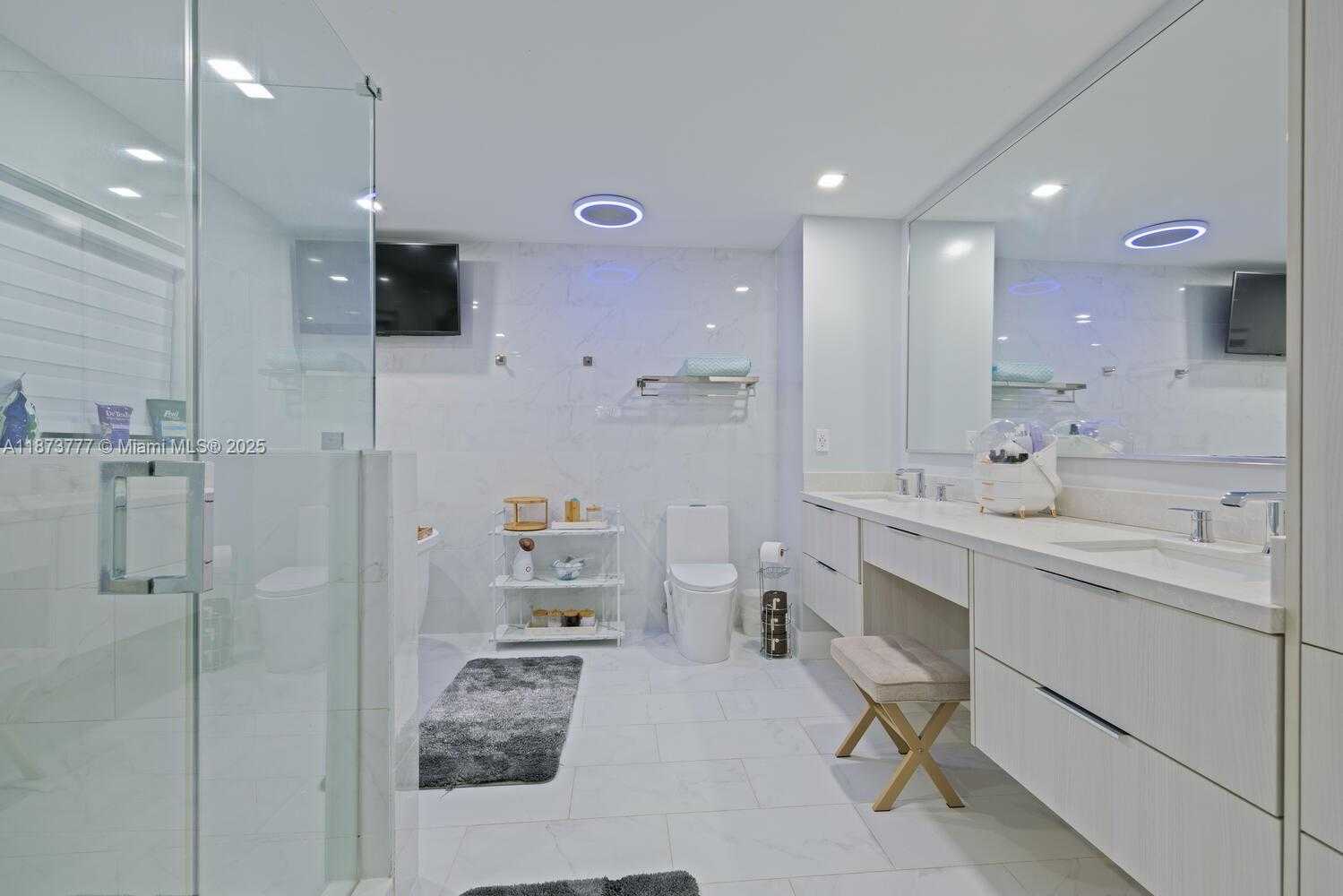 Small Image of 20100 SOUTH WEST 182ND AVE, Miami Number 16