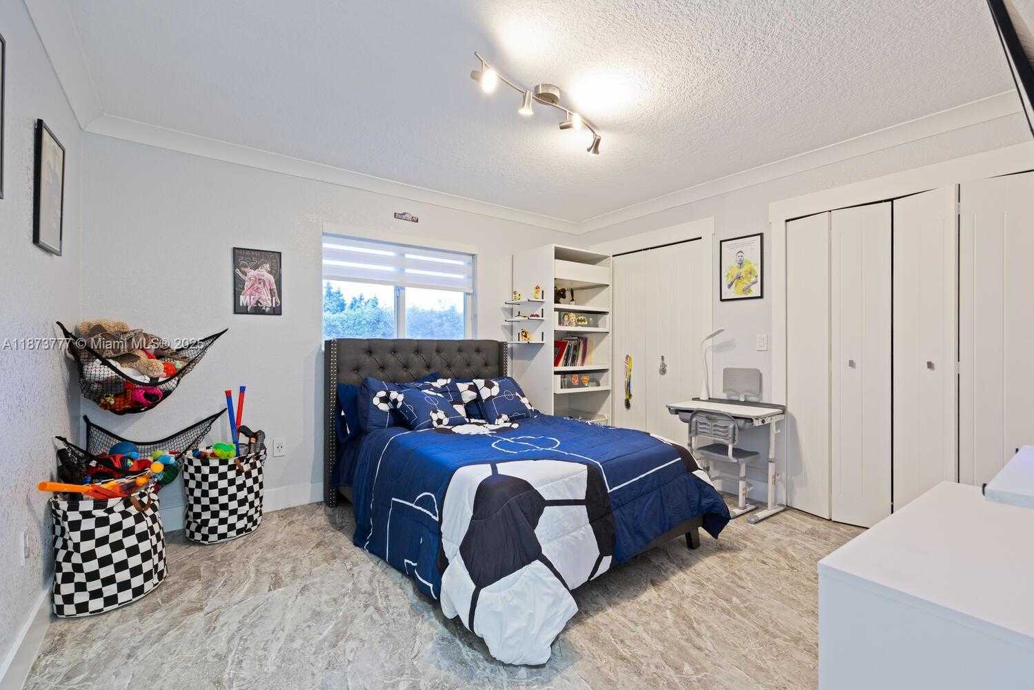 Small Image of 20100 SOUTH WEST 182ND AVE, Miami Number 18