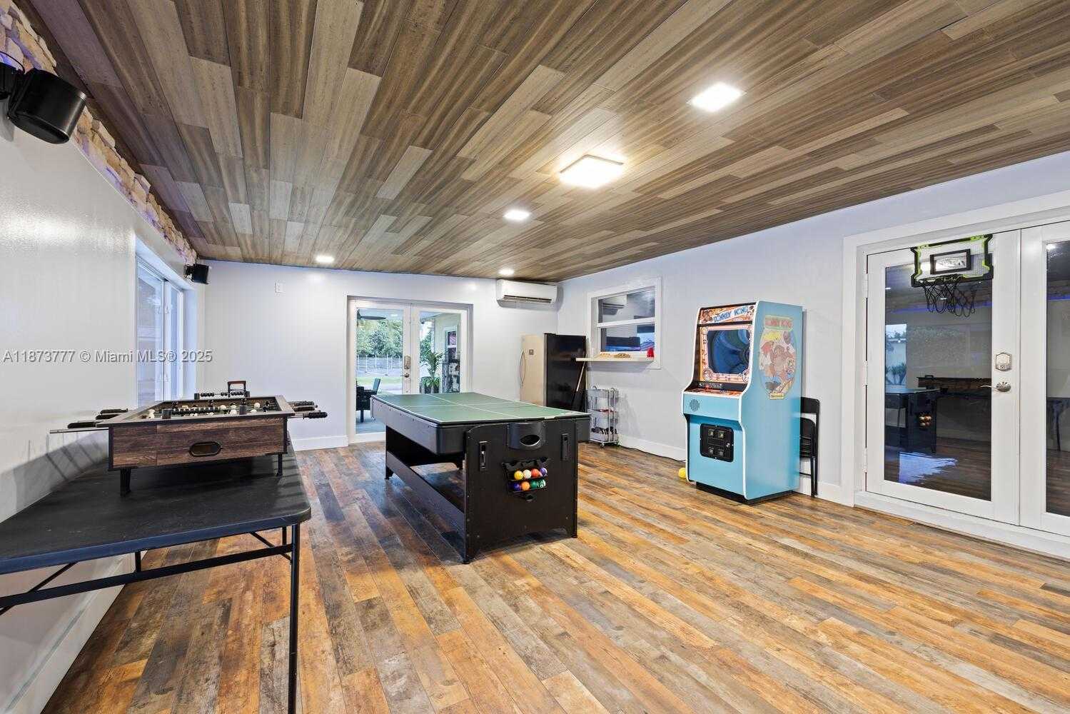 Small Image of 20100 SOUTH WEST 182ND AVE, Miami Number 21