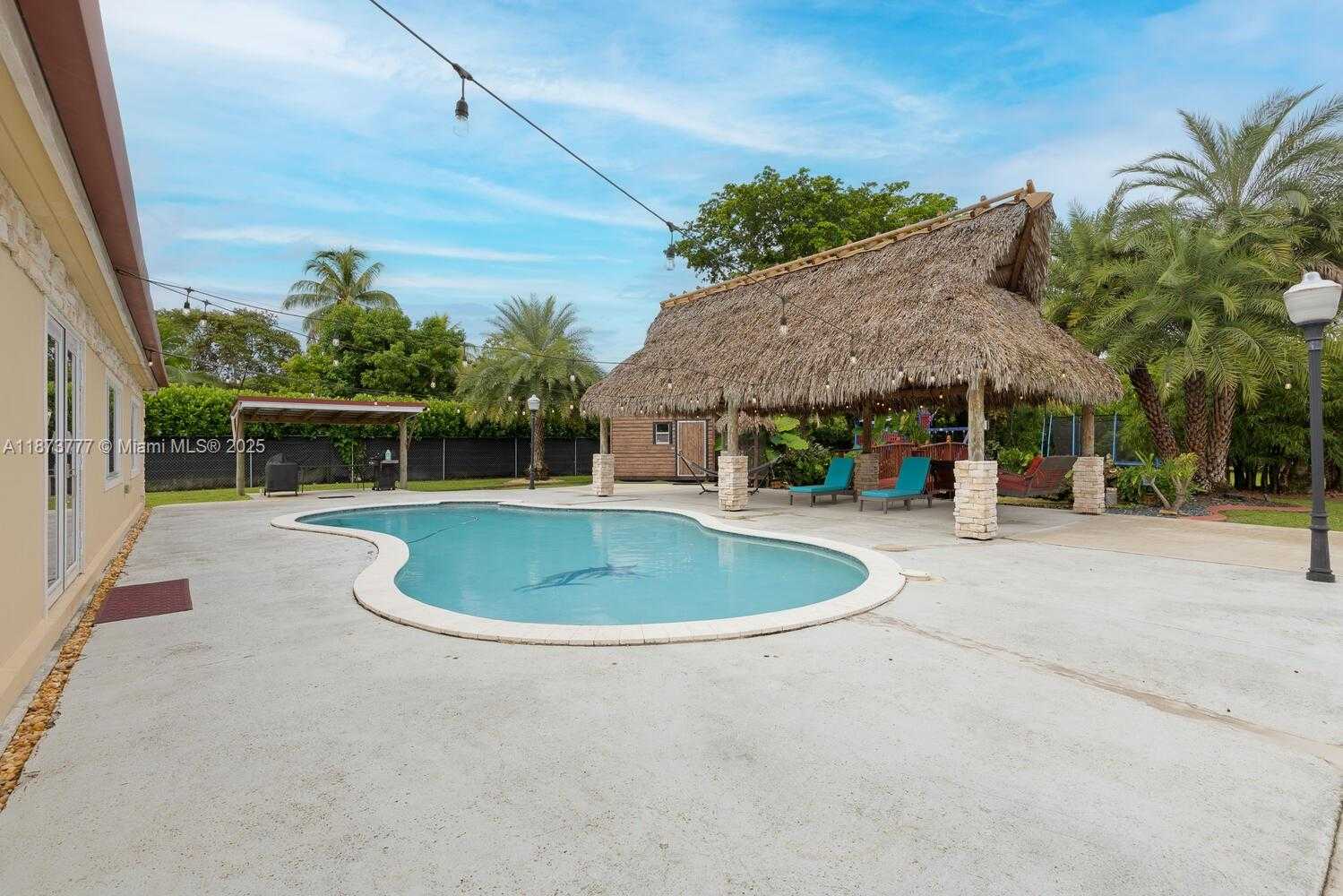 Small Image of 20100 SOUTH WEST 182ND AVE, Miami Number 26