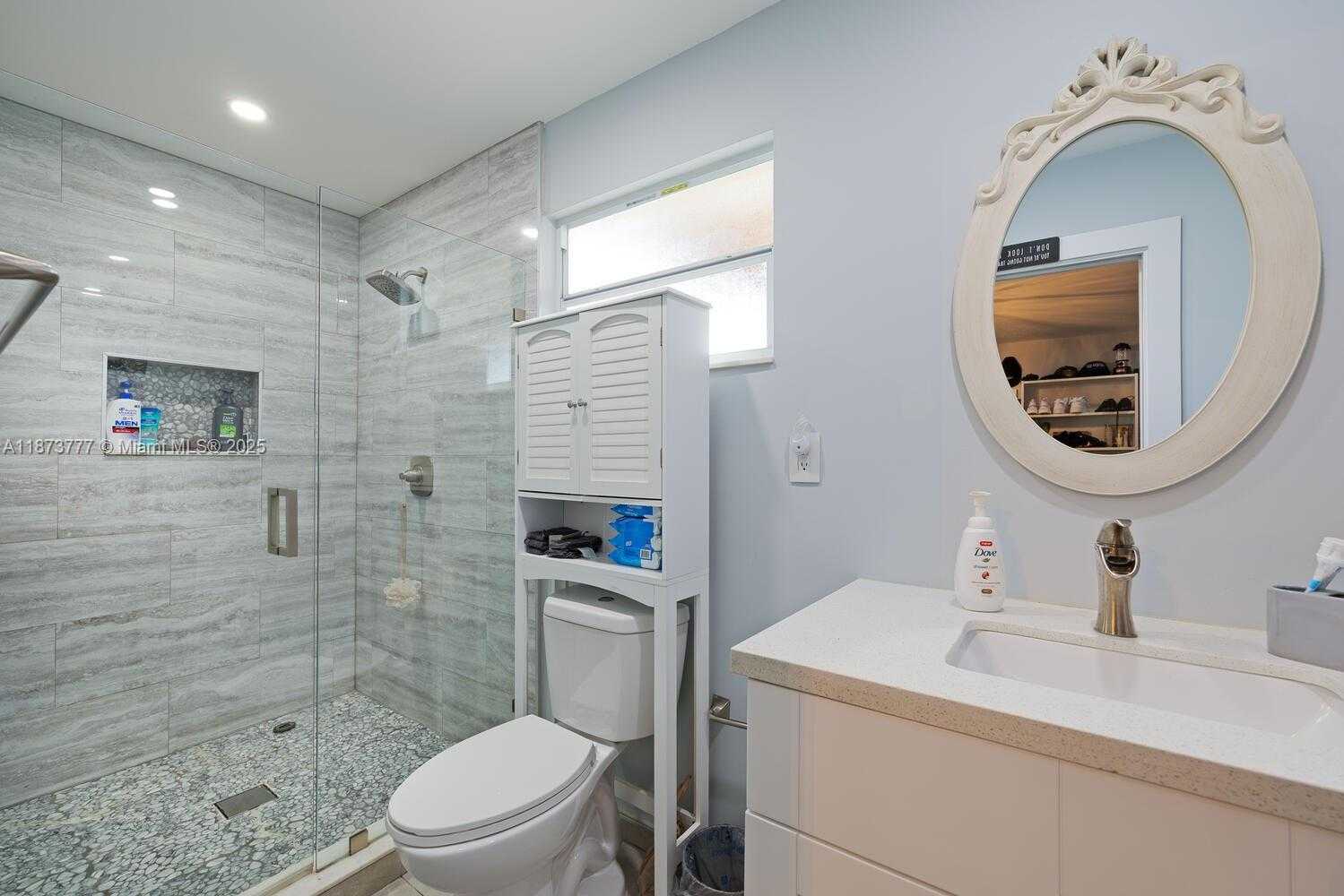 Small Image of 20100 SOUTH WEST 182ND AVE, Miami Number 37