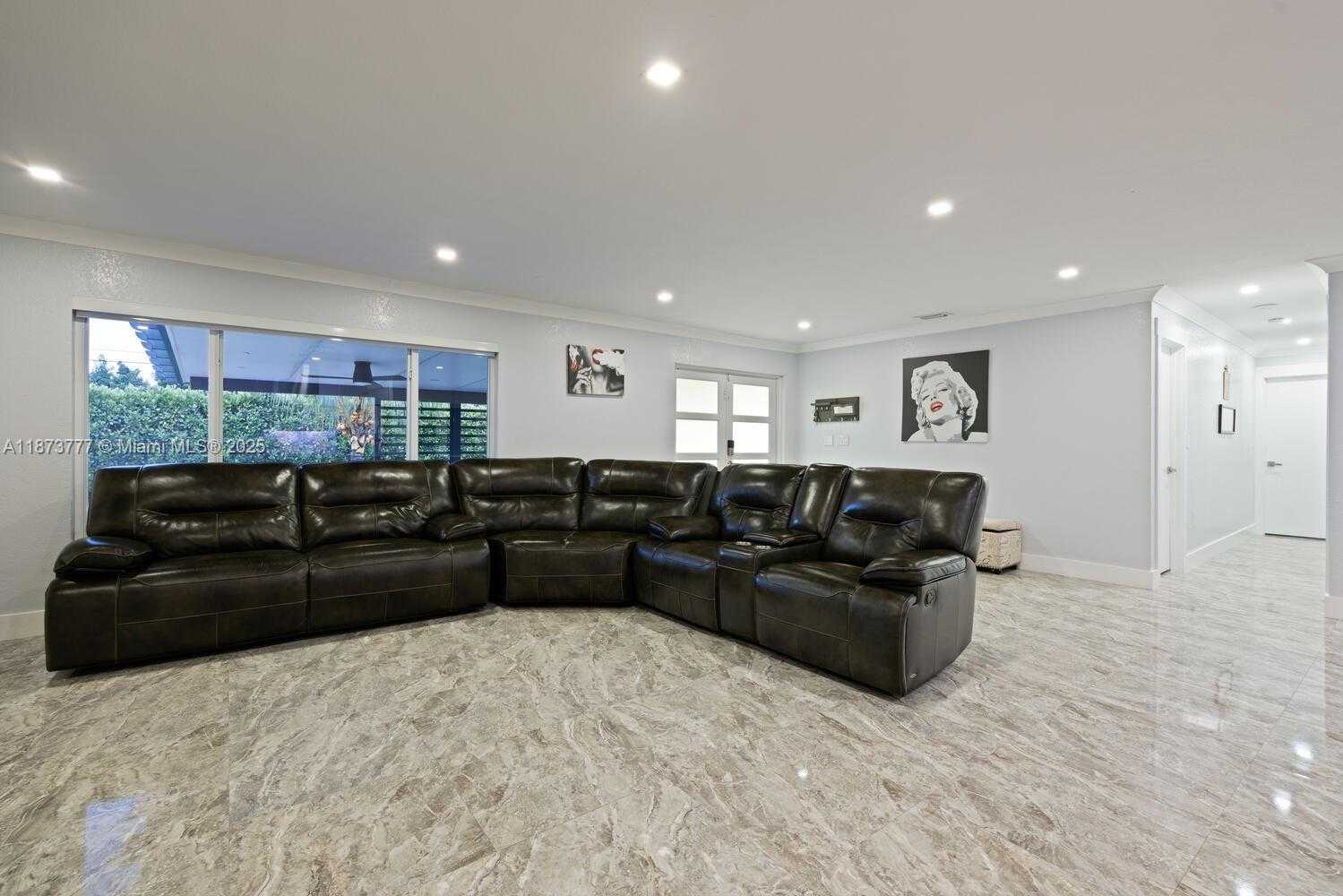 Small Image of 20100 SOUTH WEST 182ND AVE, Miami Number 5