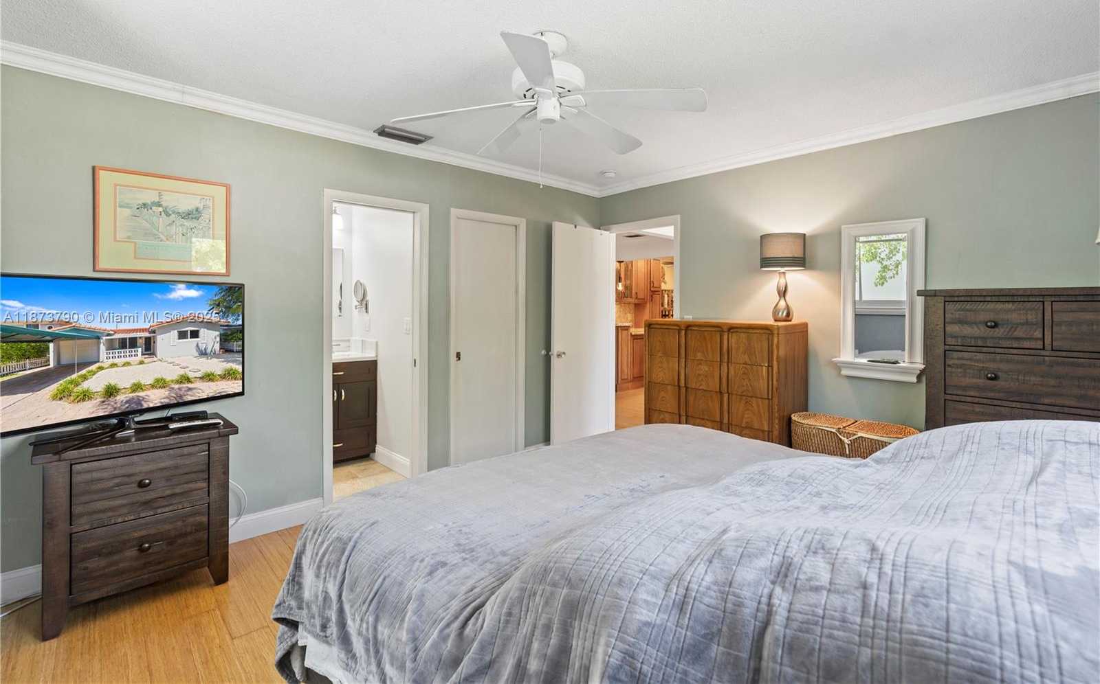 Small Image of 1107 WASHINGTON ST, Hollywood Number 28