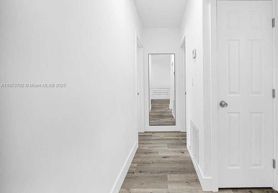 Small Image of 876 NORTH EAST 81ST ST, Miami Number 15