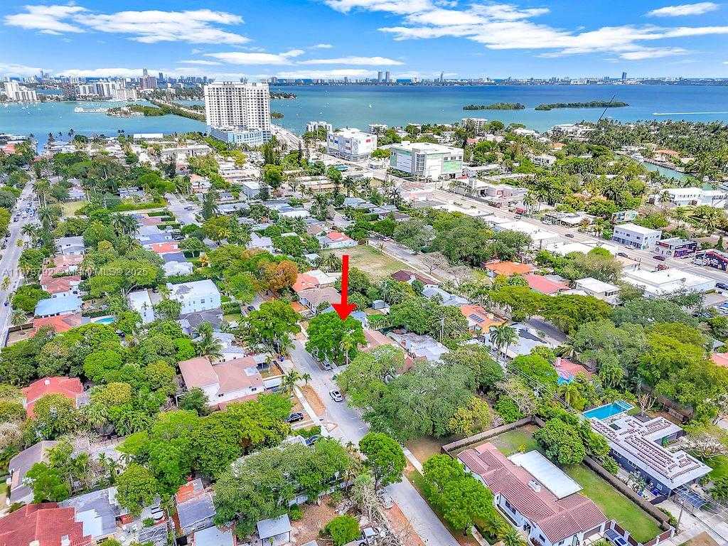 Small Image of 876 NORTH EAST 81ST ST, Miami Number 2