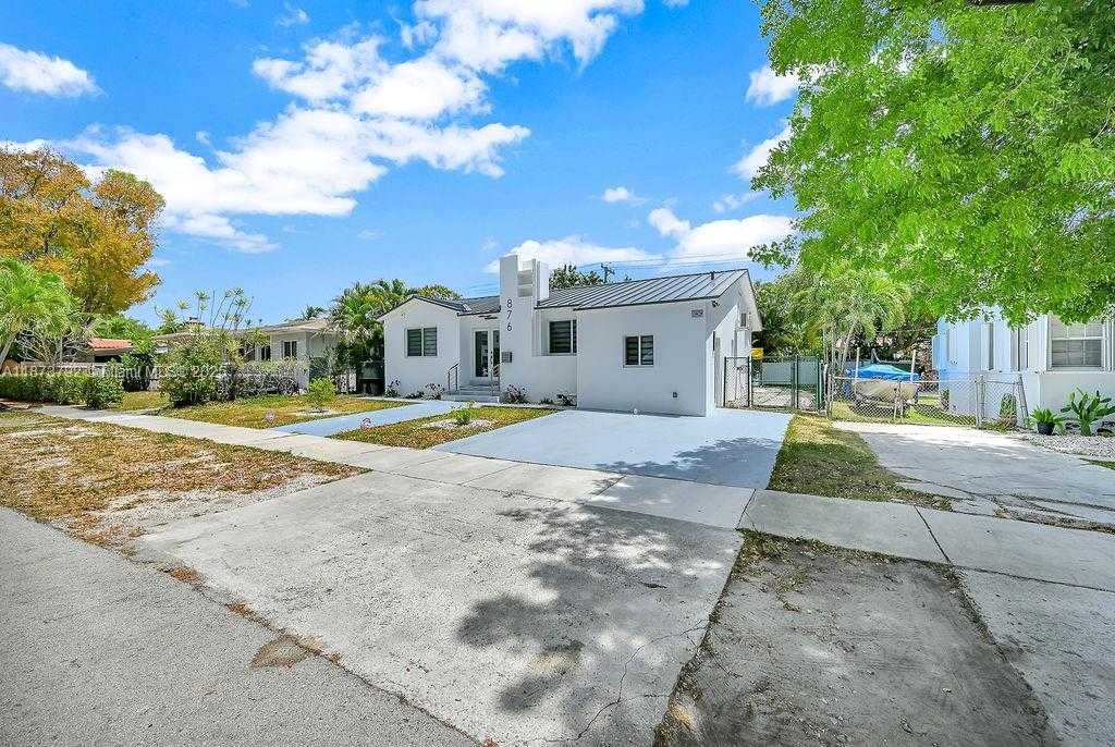 Small Image of 876 NORTH EAST 81ST ST, Miami Number 5