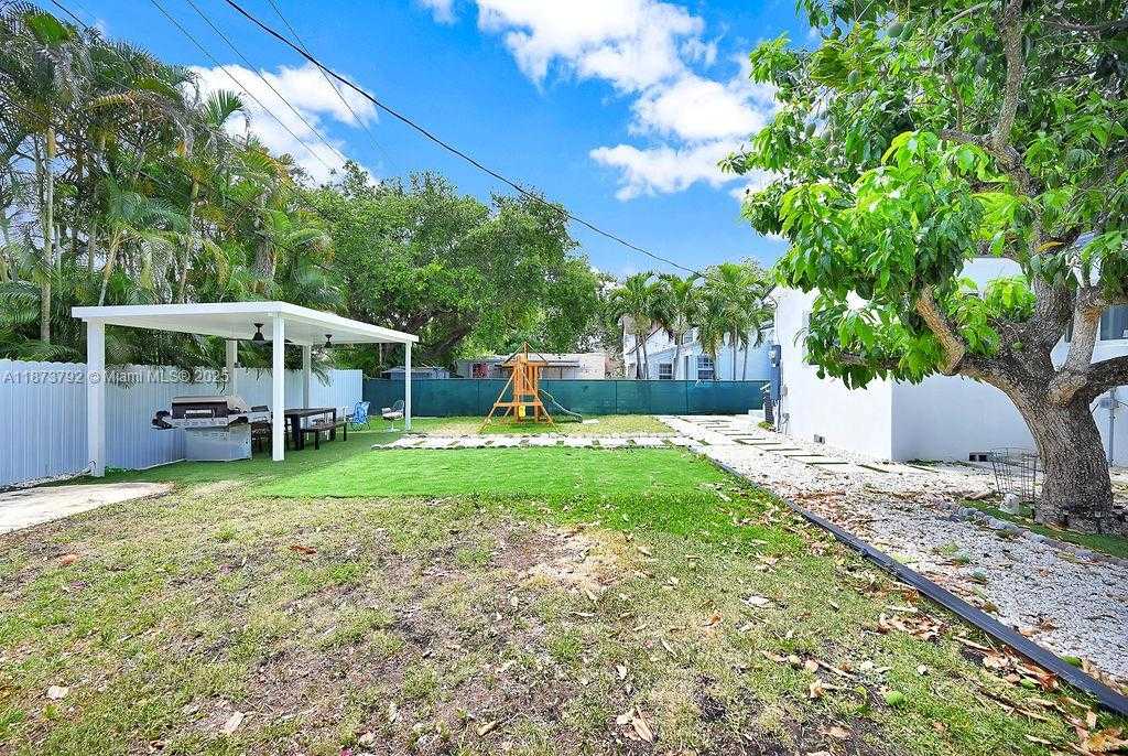 Small Image of 876 NORTH EAST 81ST ST, Miami Number 51