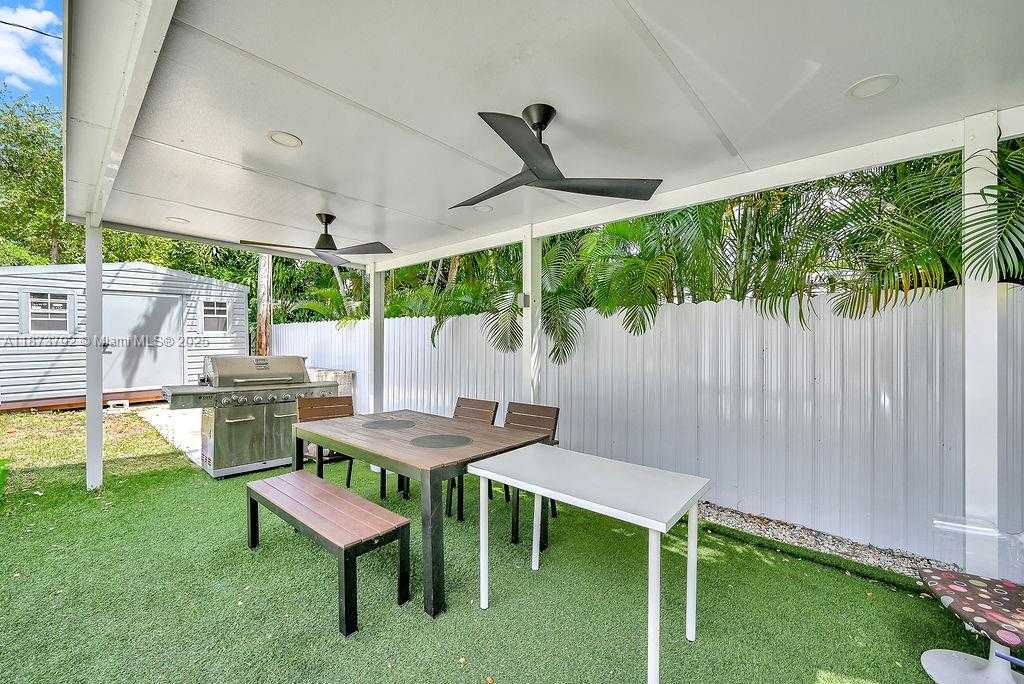 Small Image of 876 NORTH EAST 81ST ST, Miami Number 53