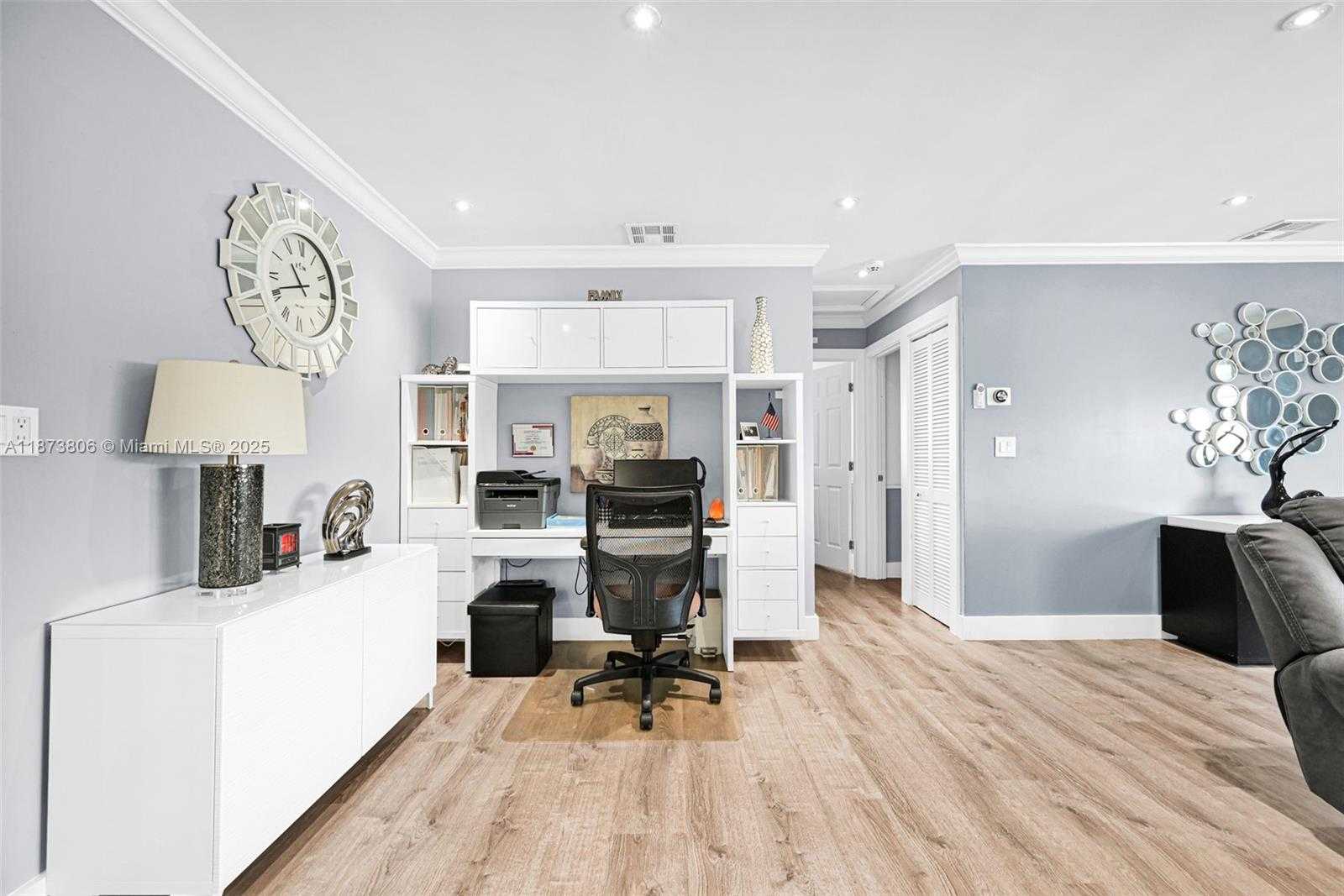 Small Image of 7905 RAMONA ST, Miramar Number 16