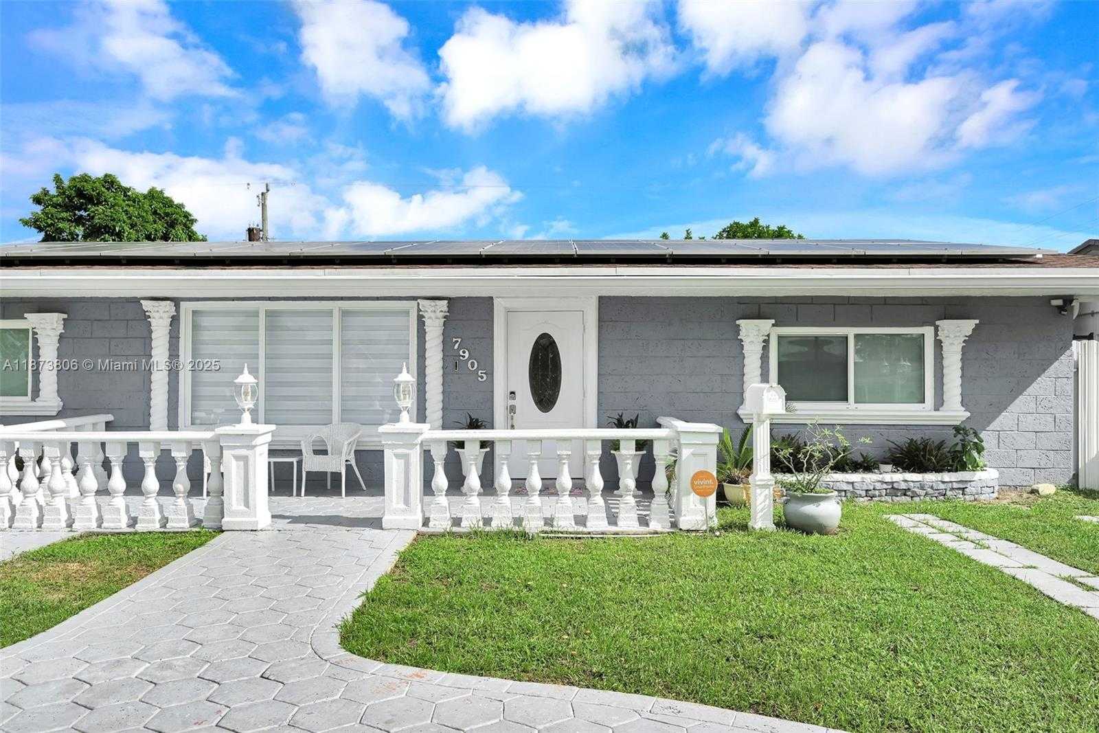 Small Image of 7905 RAMONA ST, Miramar Number 2