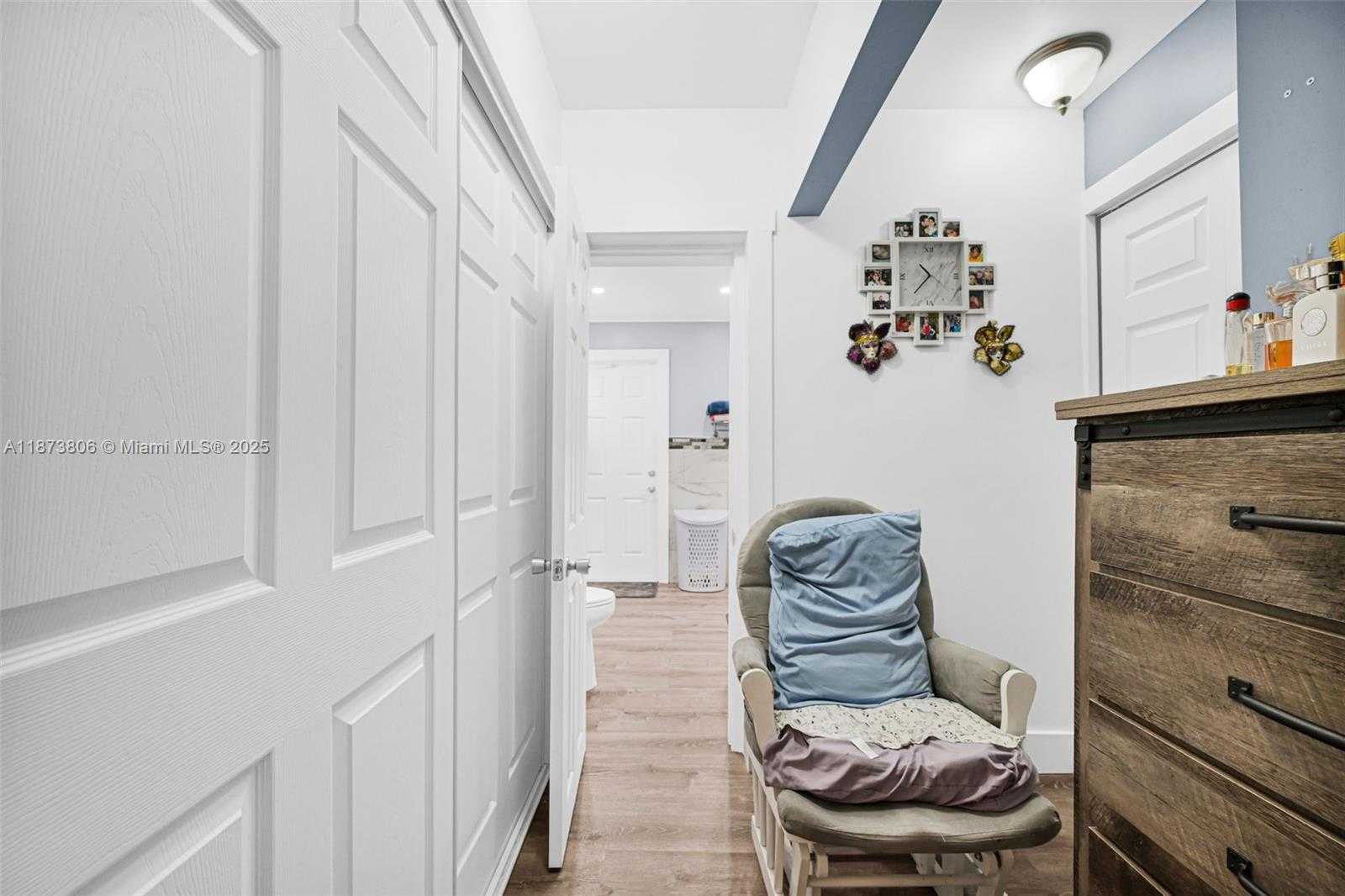 Small Image of 7905 RAMONA ST, Miramar Number 28