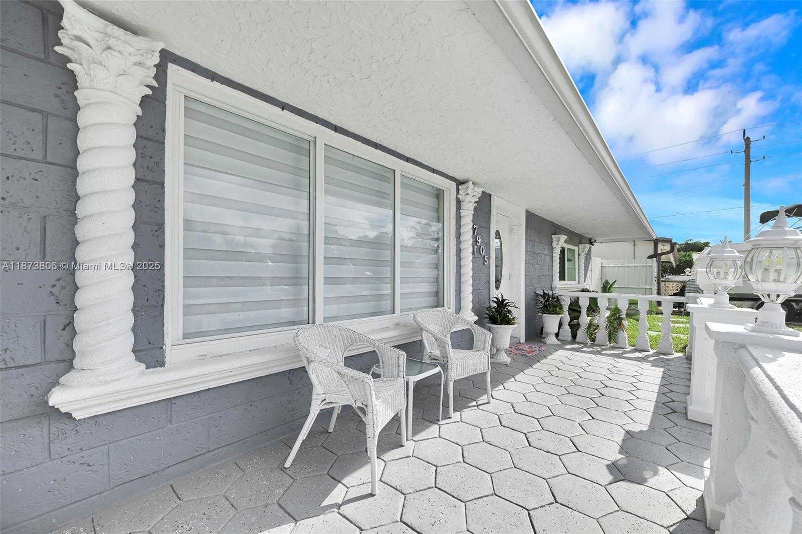 Small Image of 7905 RAMONA ST, Miramar Number 30