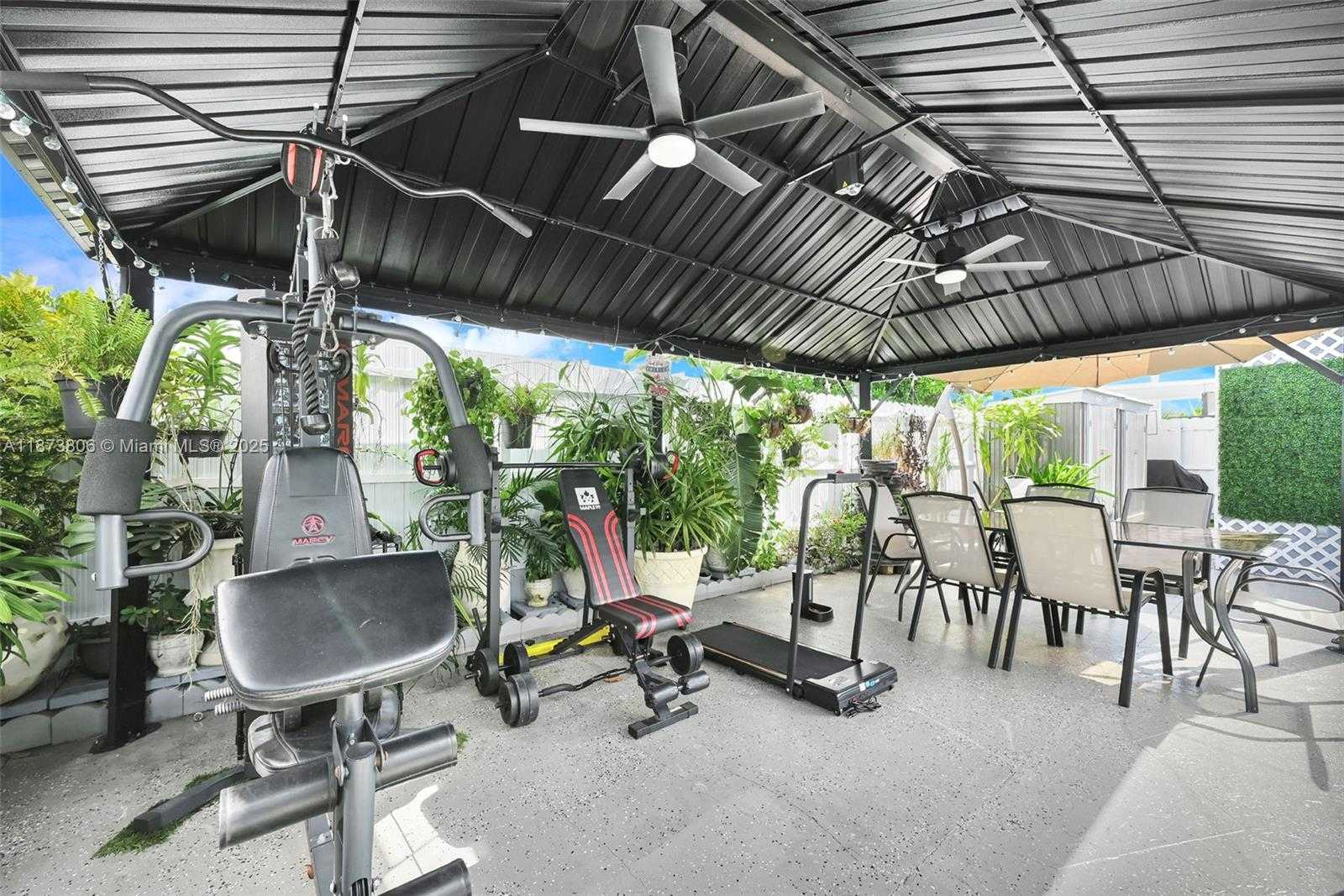 Small Image of 7905 RAMONA ST, Miramar Number 35