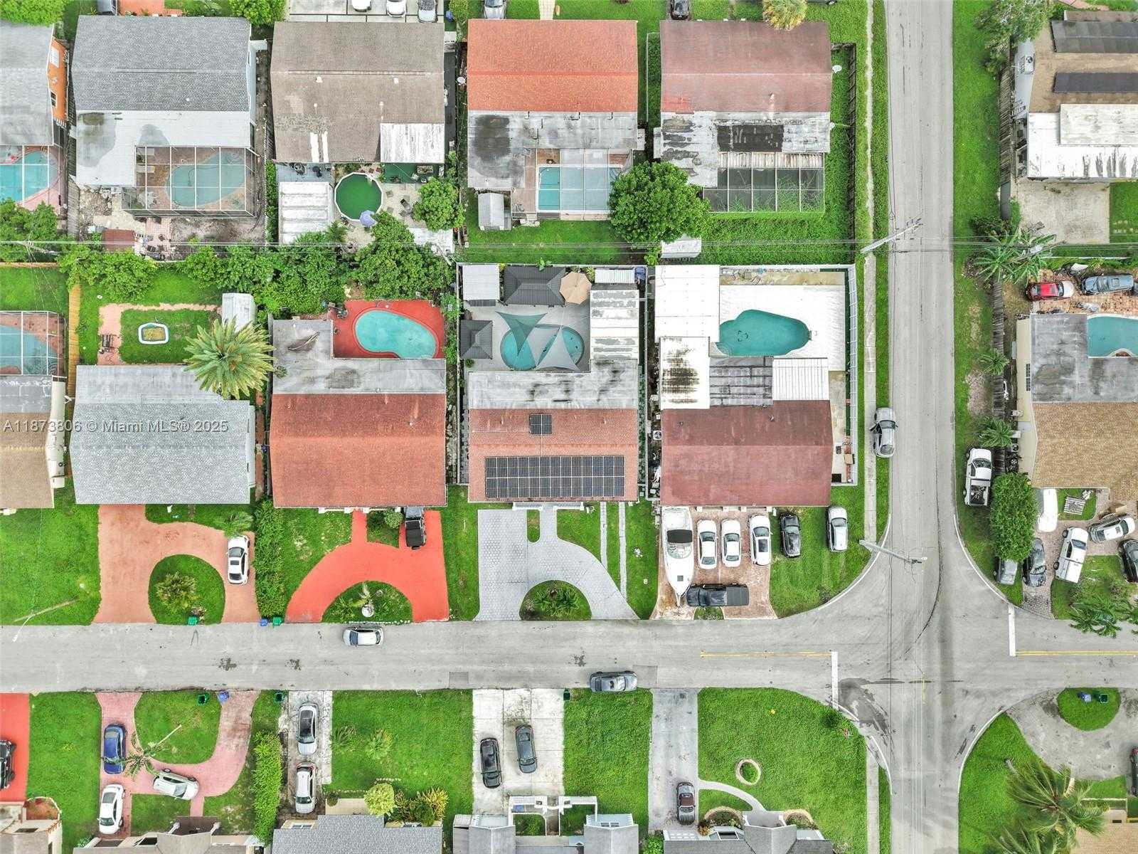 Small Image of 7905 RAMONA ST, Miramar Number 41