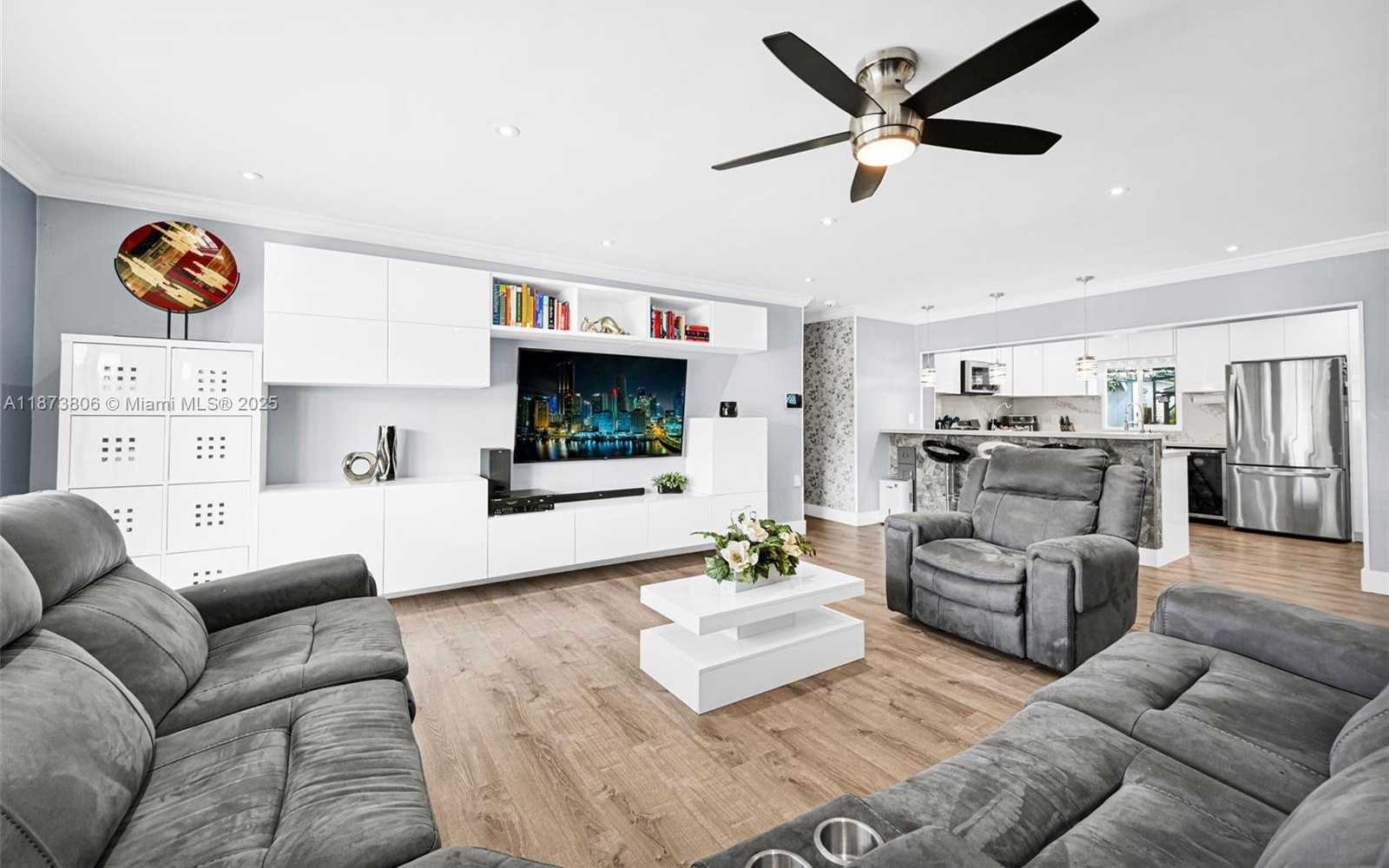 Small Image of 7905 RAMONA ST, Miramar Number 6