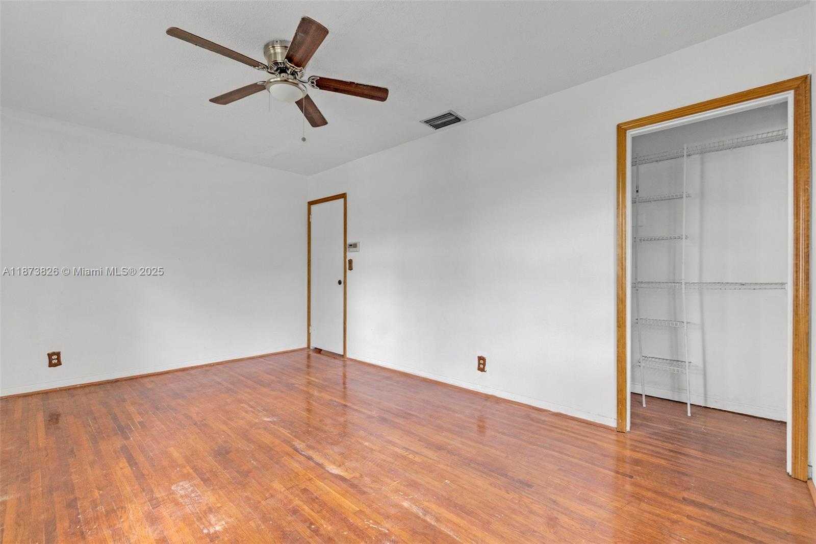 Small Image of 3229 CLEVELAND ST, Hollywood Number 14