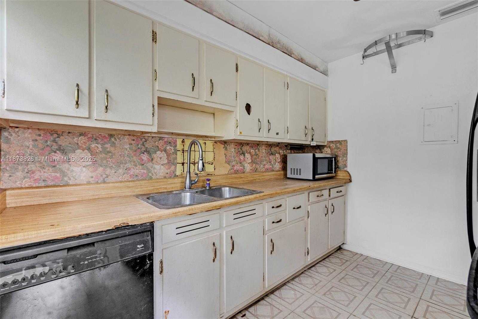 Small Image of 3229 CLEVELAND ST, Hollywood Number 8