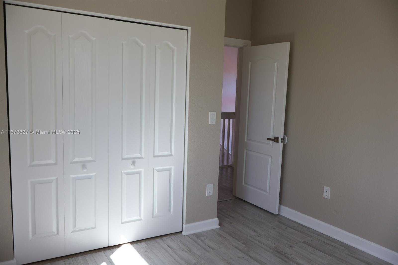 Small Image of 2240 NORTH EAST 37TH TER, Homestead Number 18