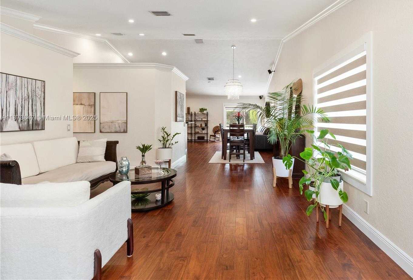 Small Image of 1433 SABAL TRL, Weston Number 37