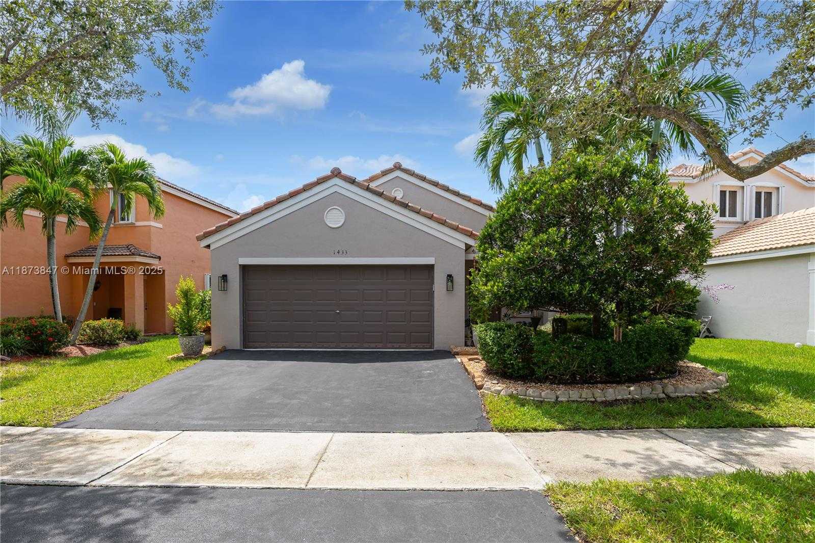 Small Image of 1433 SABAL TRL, Weston Number 40