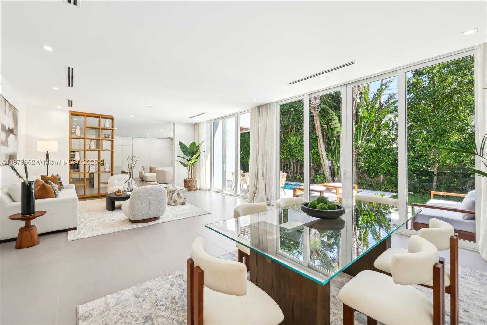 Small Image of 425 HARBOR DR, Key Biscayne Number 10