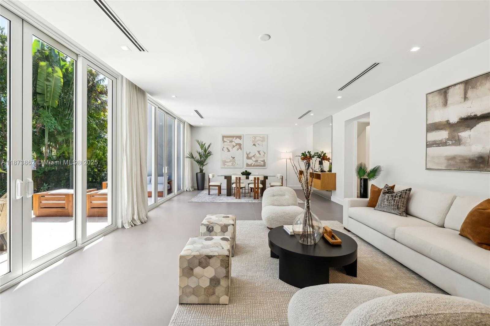 Small Image of 425 HARBOR DR, Key Biscayne Number 14